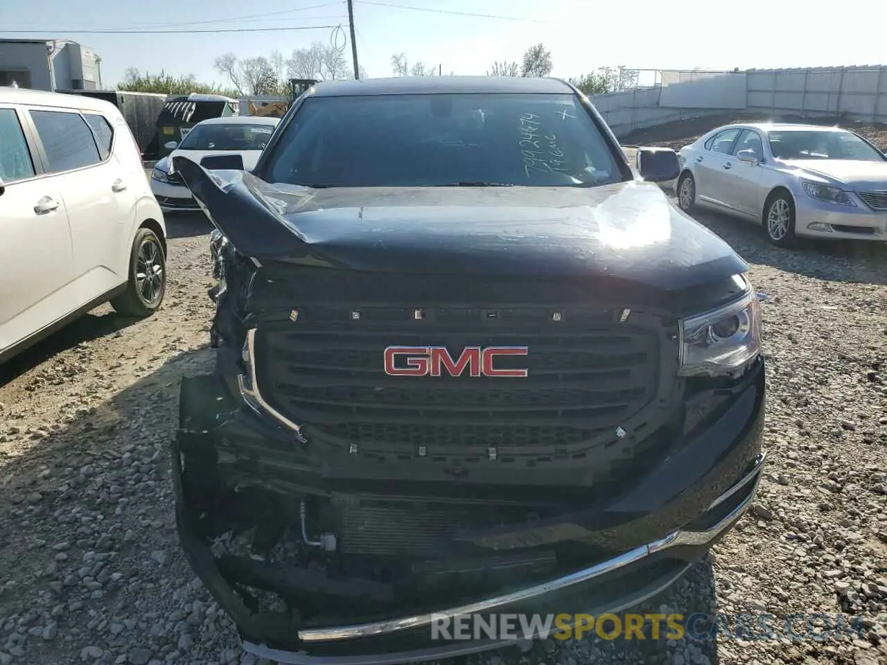 5 Photograph of a damaged car 1GKKNKLA6KZ116039 GMC ACADIA 2019