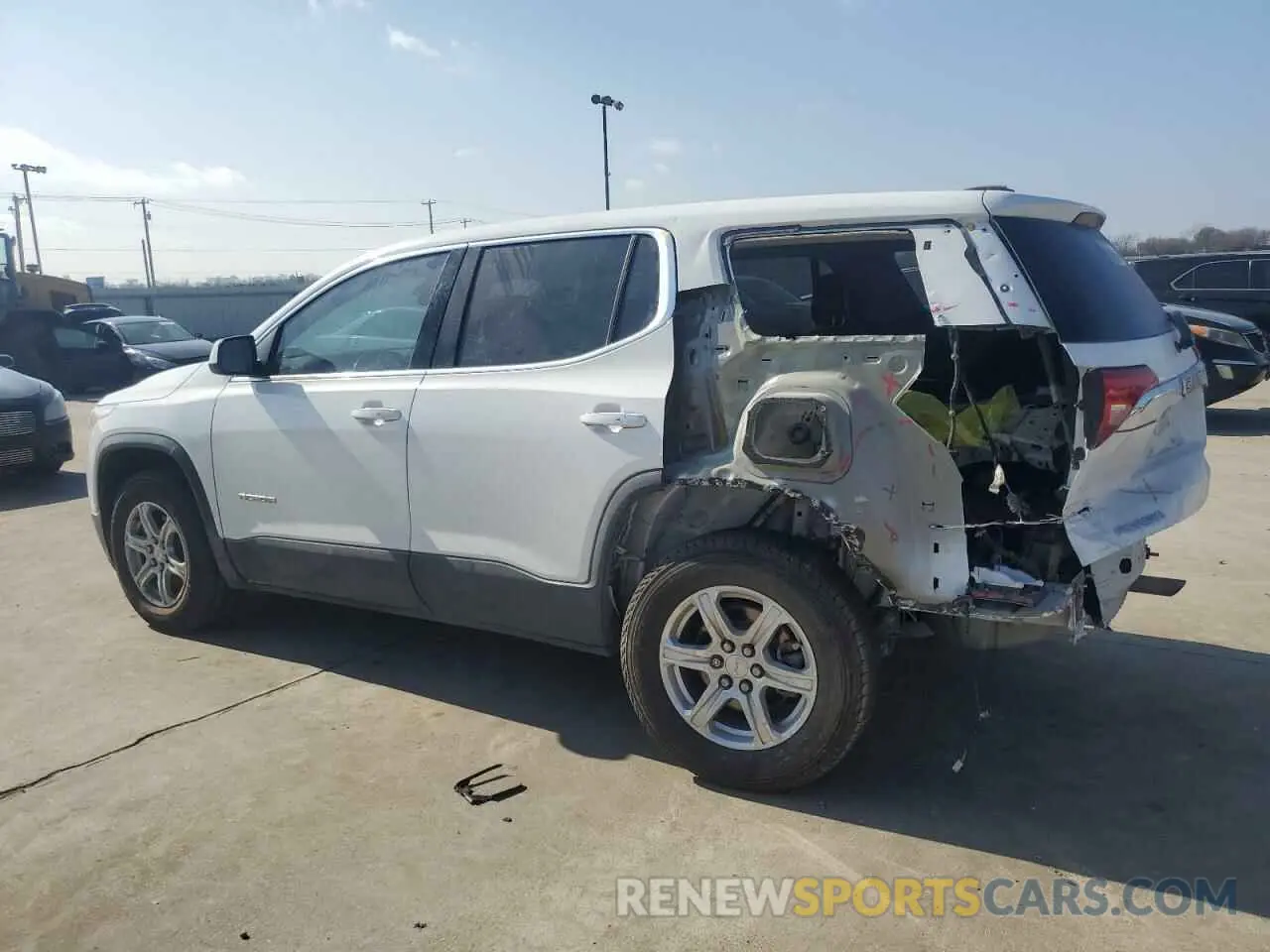 2 Photograph of a damaged car 1GKKNKLA6KZ195437 GMC ACADIA 2019