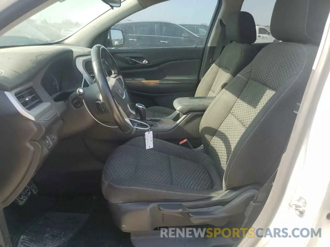 7 Photograph of a damaged car 1GKKNKLA6KZ195437 GMC ACADIA 2019