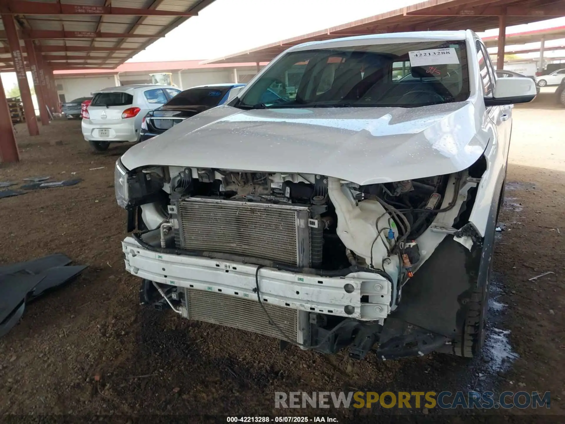 6 Photograph of a damaged car 1GKKNKLA6KZ240134 GMC ACADIA 2019