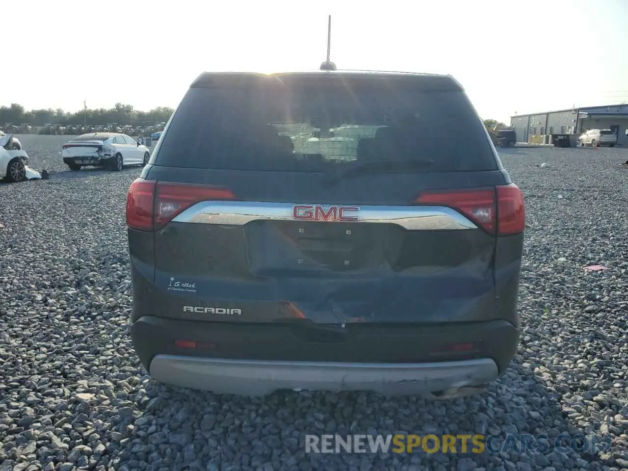 6 Photograph of a damaged car 1GKKNKLA7KZ110637 GMC ACADIA 2019
