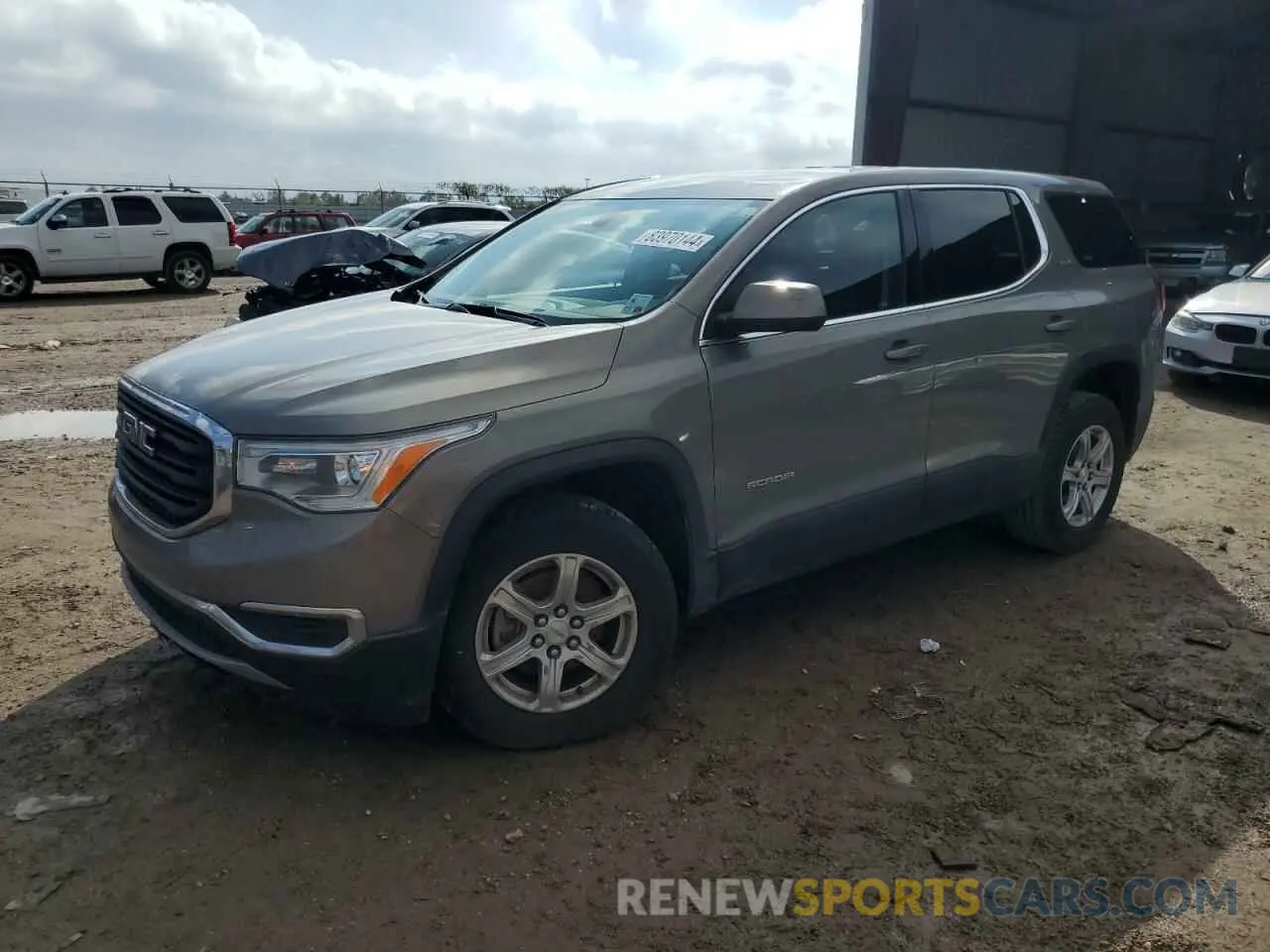 1 Photograph of a damaged car 1GKKNKLA7KZ163323 GMC ACADIA 2019