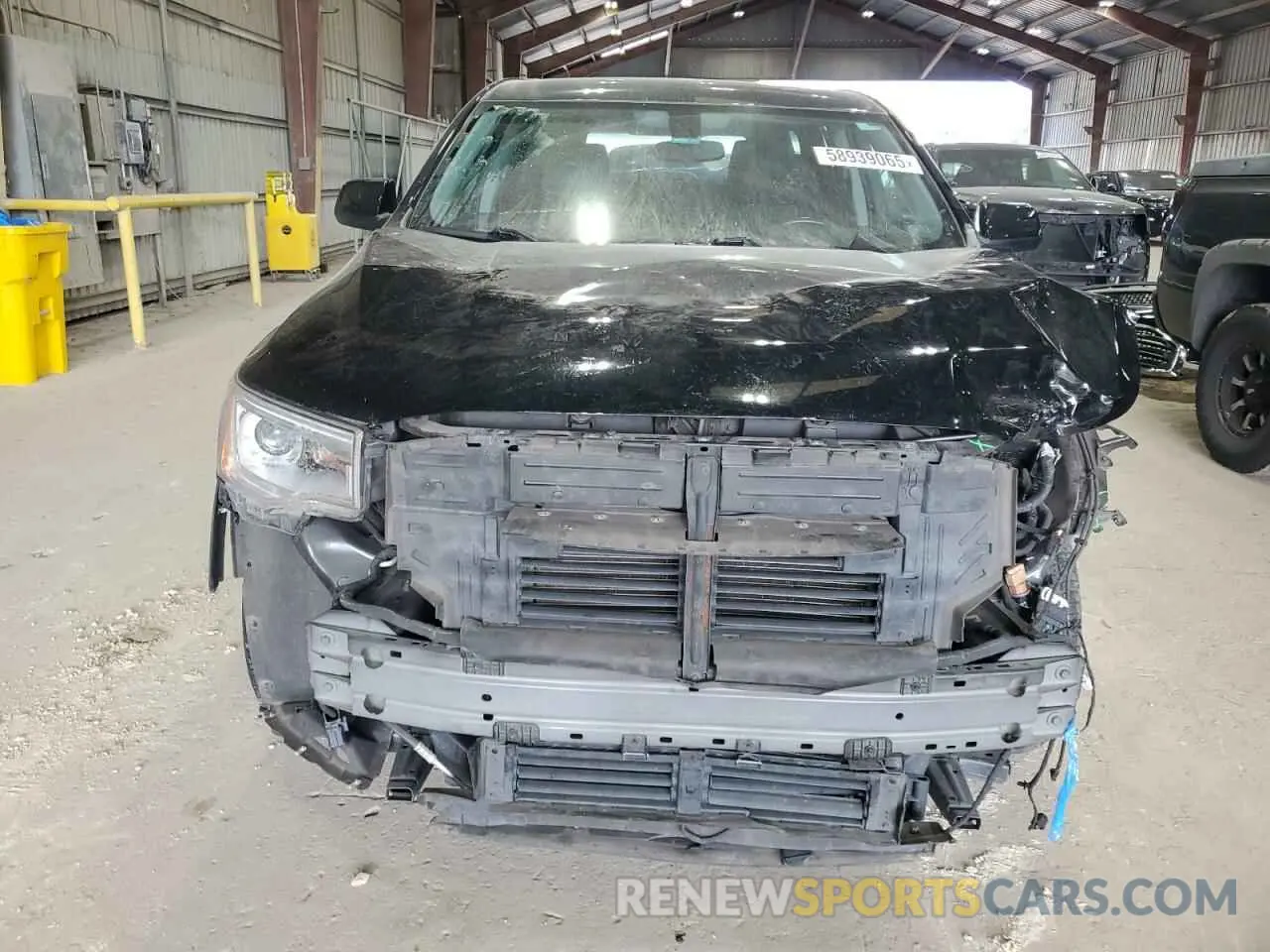 5 Photograph of a damaged car 1GKKNKLA7KZ296759 GMC ACADIA 2019