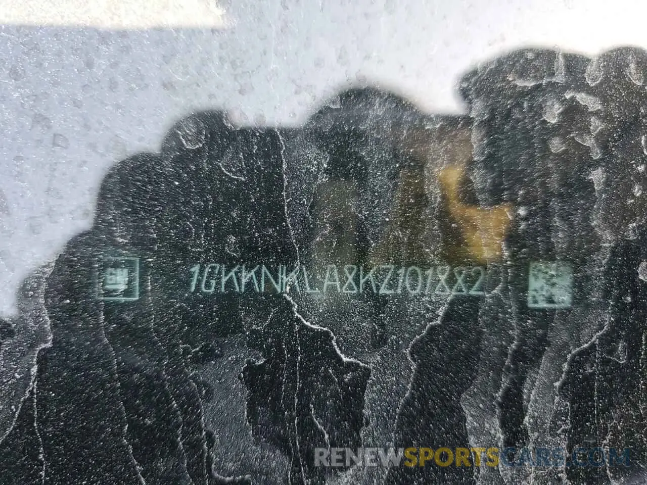 15 Photograph of a damaged car 1GKKNKLA8KZ101882 GMC ACADIA 2019