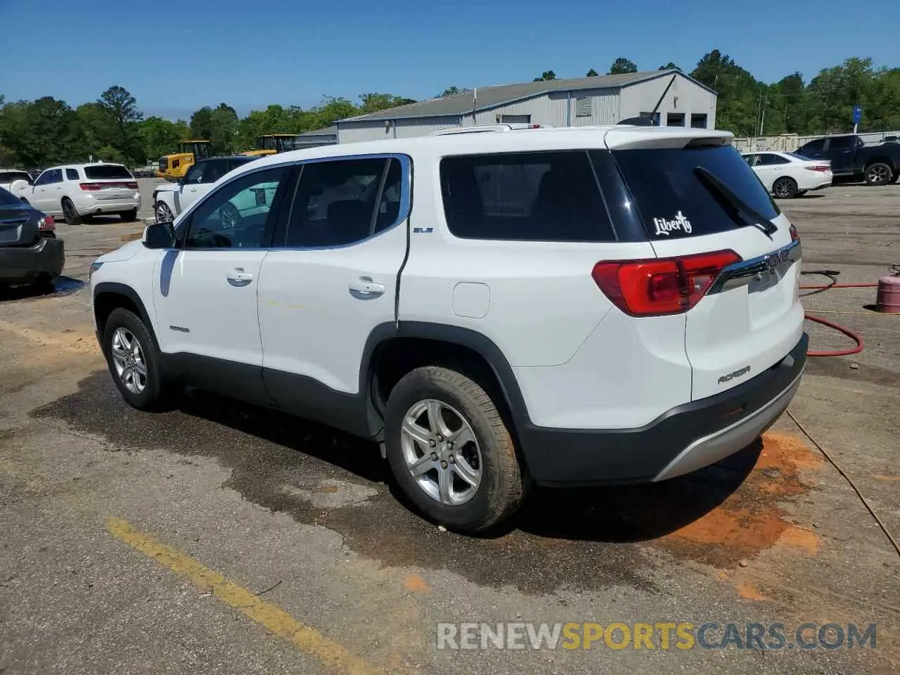 2 Photograph of a damaged car 1GKKNKLA8KZ126605 GMC ACADIA 2019