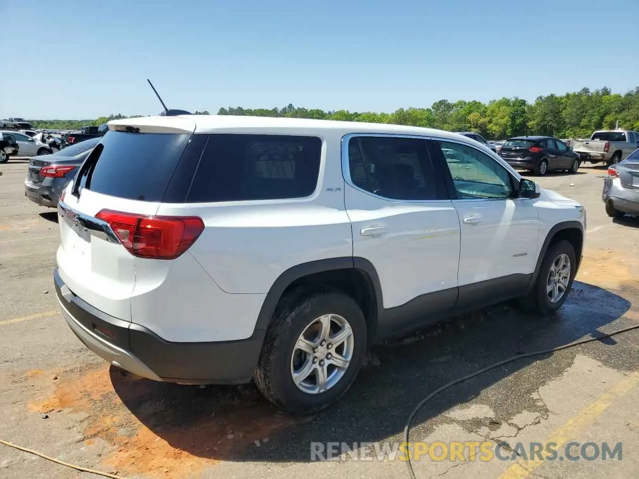 3 Photograph of a damaged car 1GKKNKLA8KZ126605 GMC ACADIA 2019