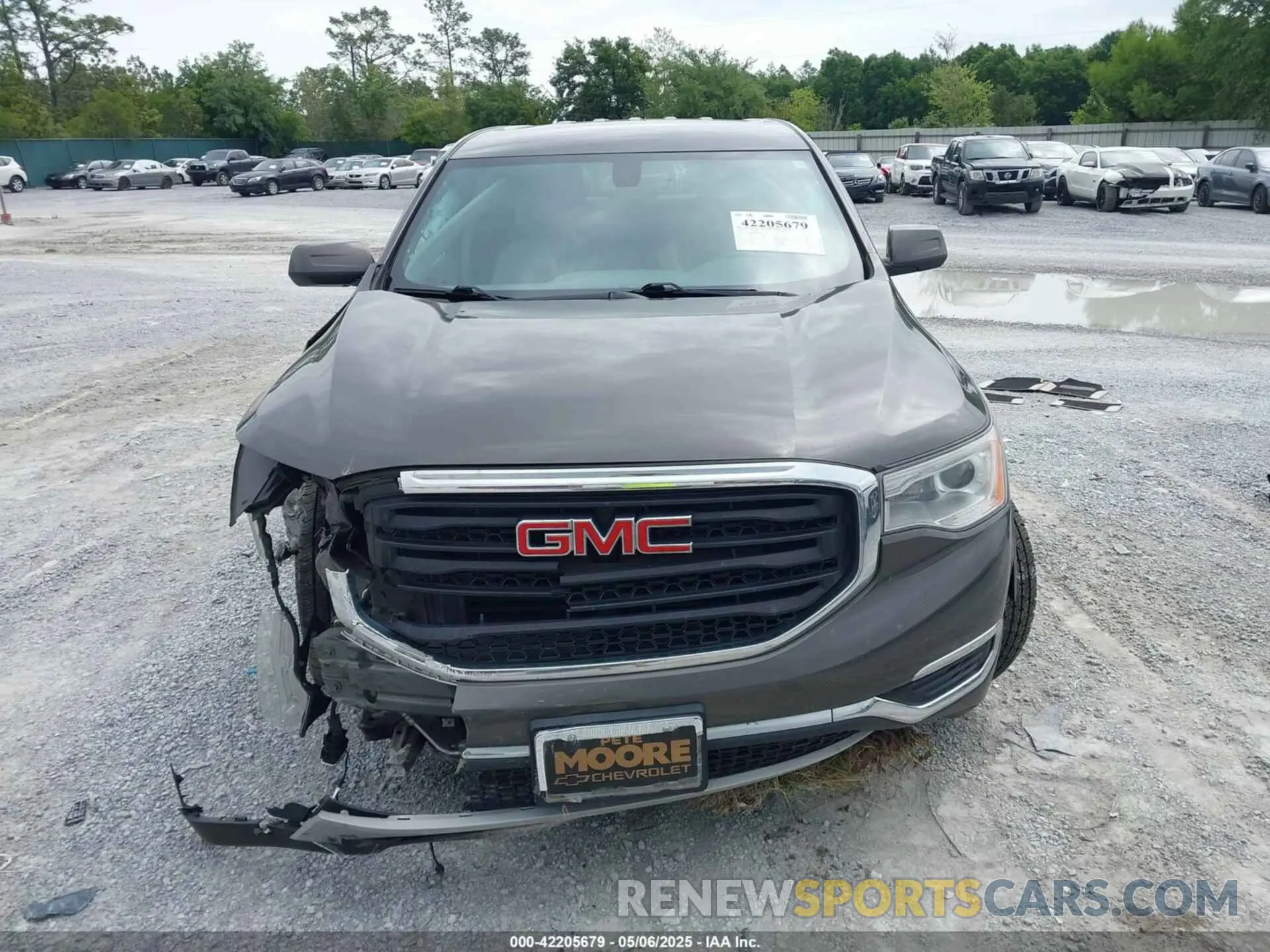 12 Photograph of a damaged car 1GKKNKLA8KZ255802 GMC ACADIA 2019