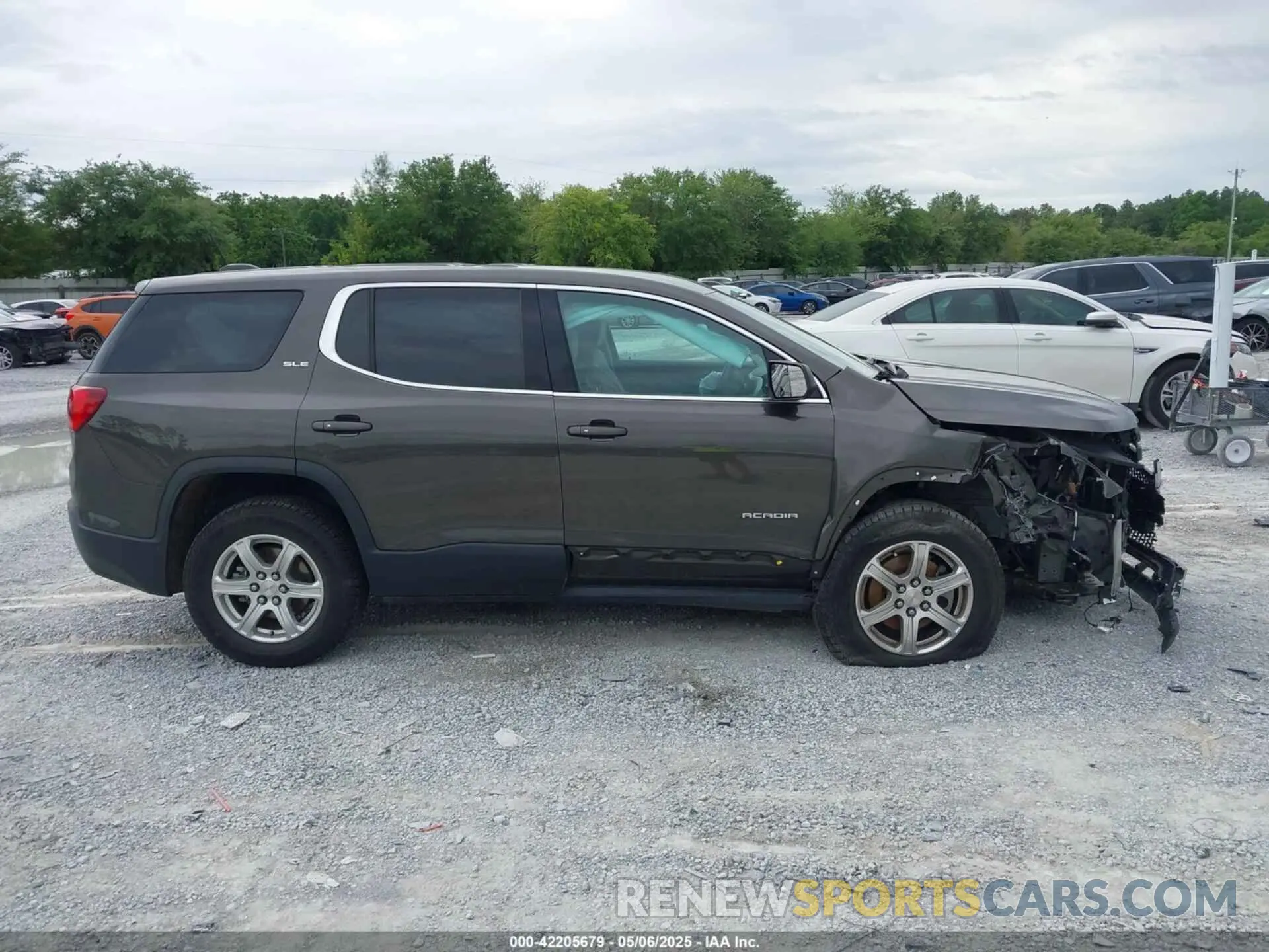 13 Photograph of a damaged car 1GKKNKLA8KZ255802 GMC ACADIA 2019