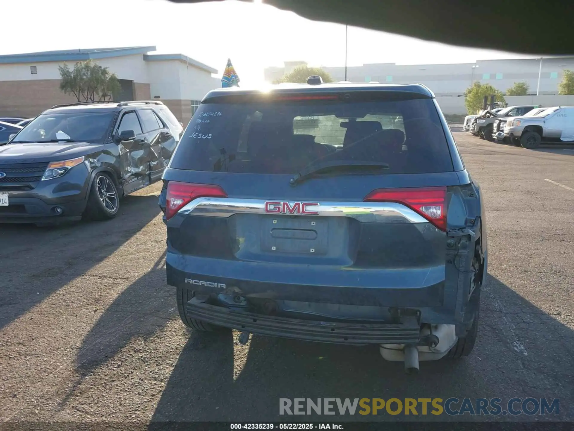 17 Photograph of a damaged car 1GKKNKLA8KZ279520 GMC ACADIA 2019