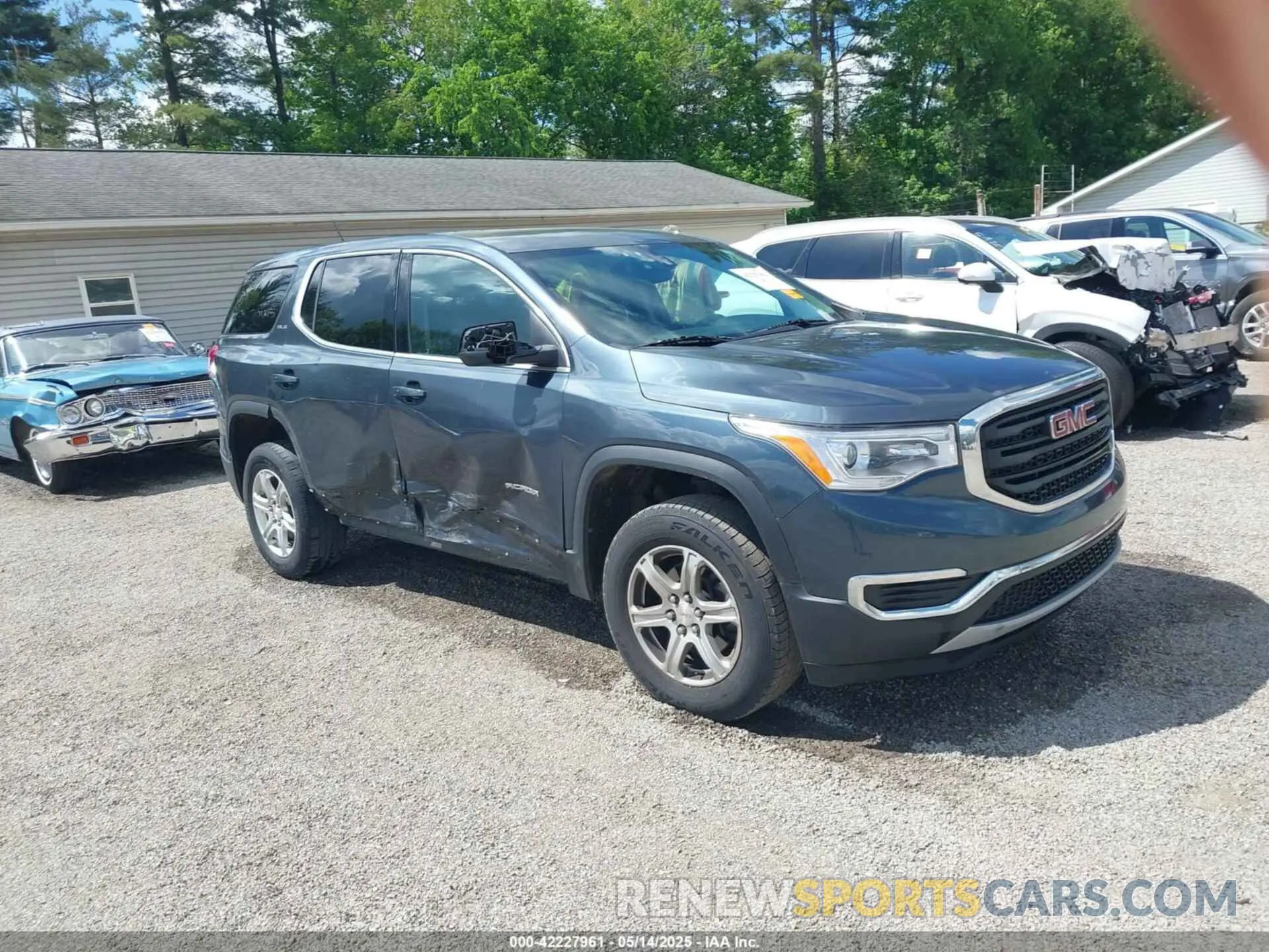 1 Photograph of a damaged car 1GKKNKLA8KZ298939 GMC ACADIA 2019