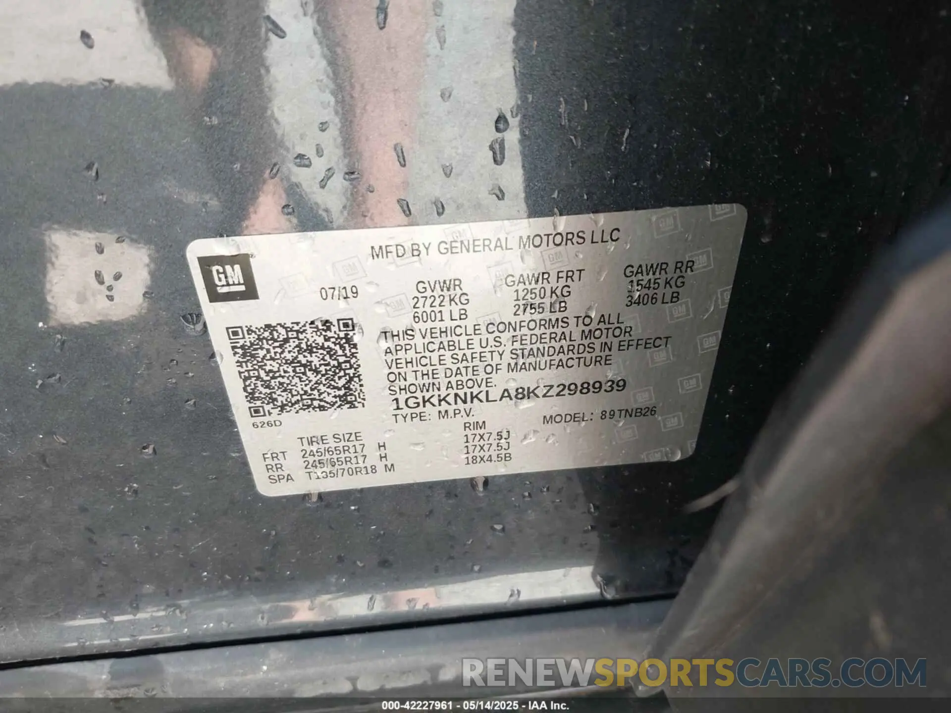9 Photograph of a damaged car 1GKKNKLA8KZ298939 GMC ACADIA 2019