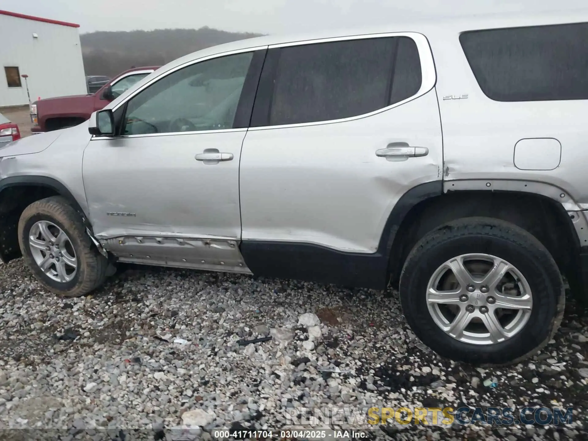 14 Photograph of a damaged car 1GKKNKLA9KZ105777 GMC ACADIA 2019