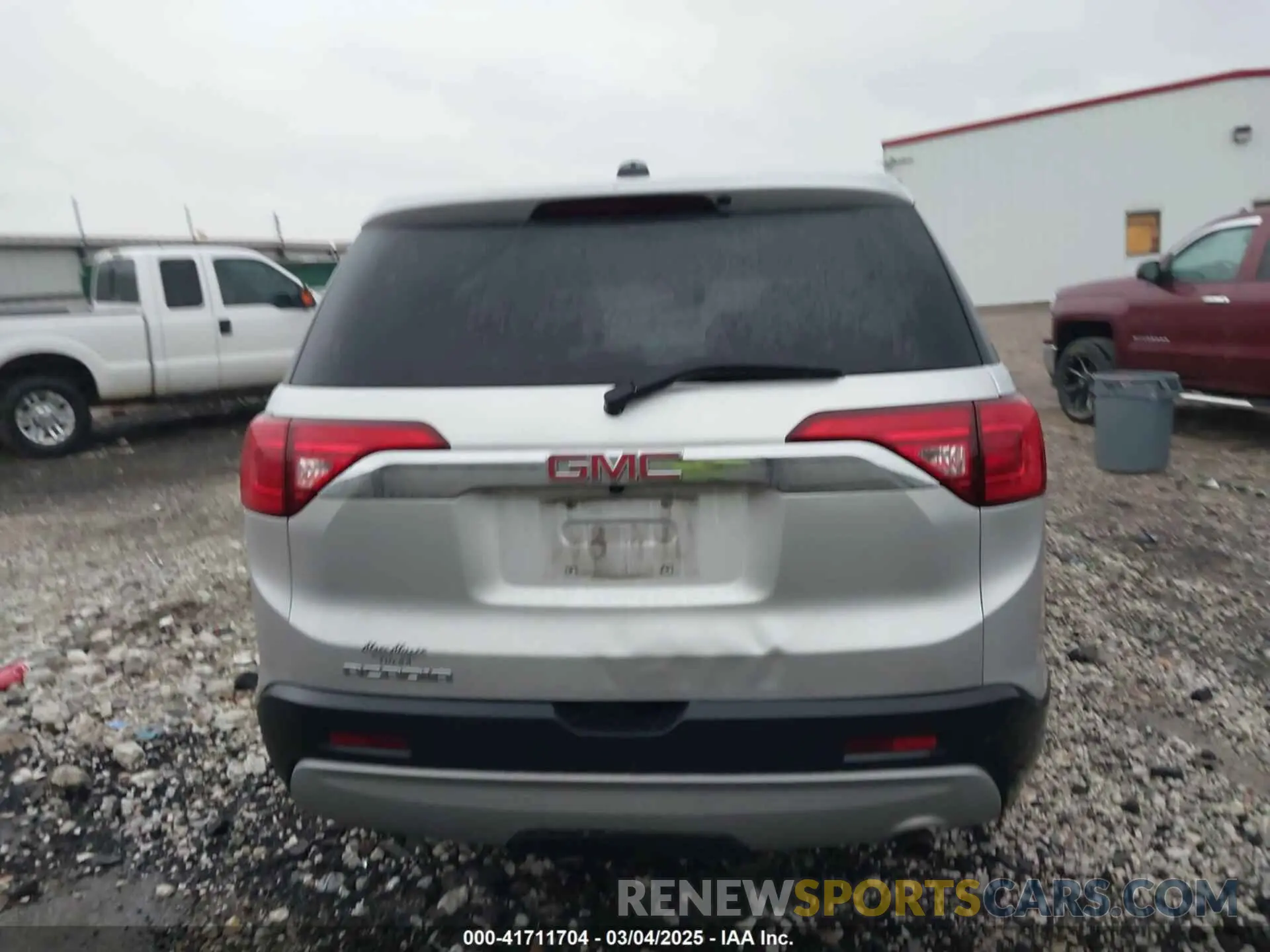 16 Photograph of a damaged car 1GKKNKLA9KZ105777 GMC ACADIA 2019