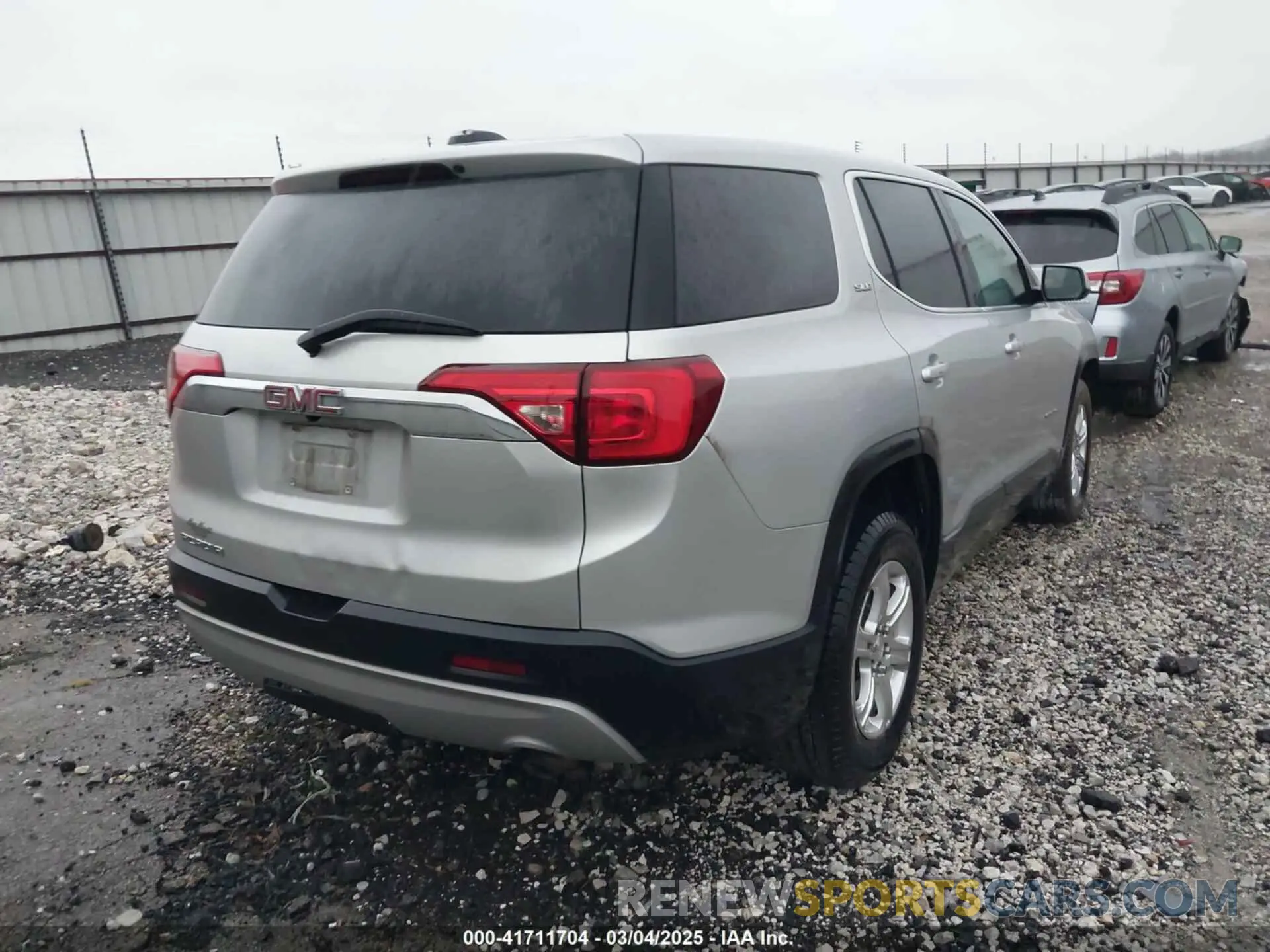 4 Photograph of a damaged car 1GKKNKLA9KZ105777 GMC ACADIA 2019