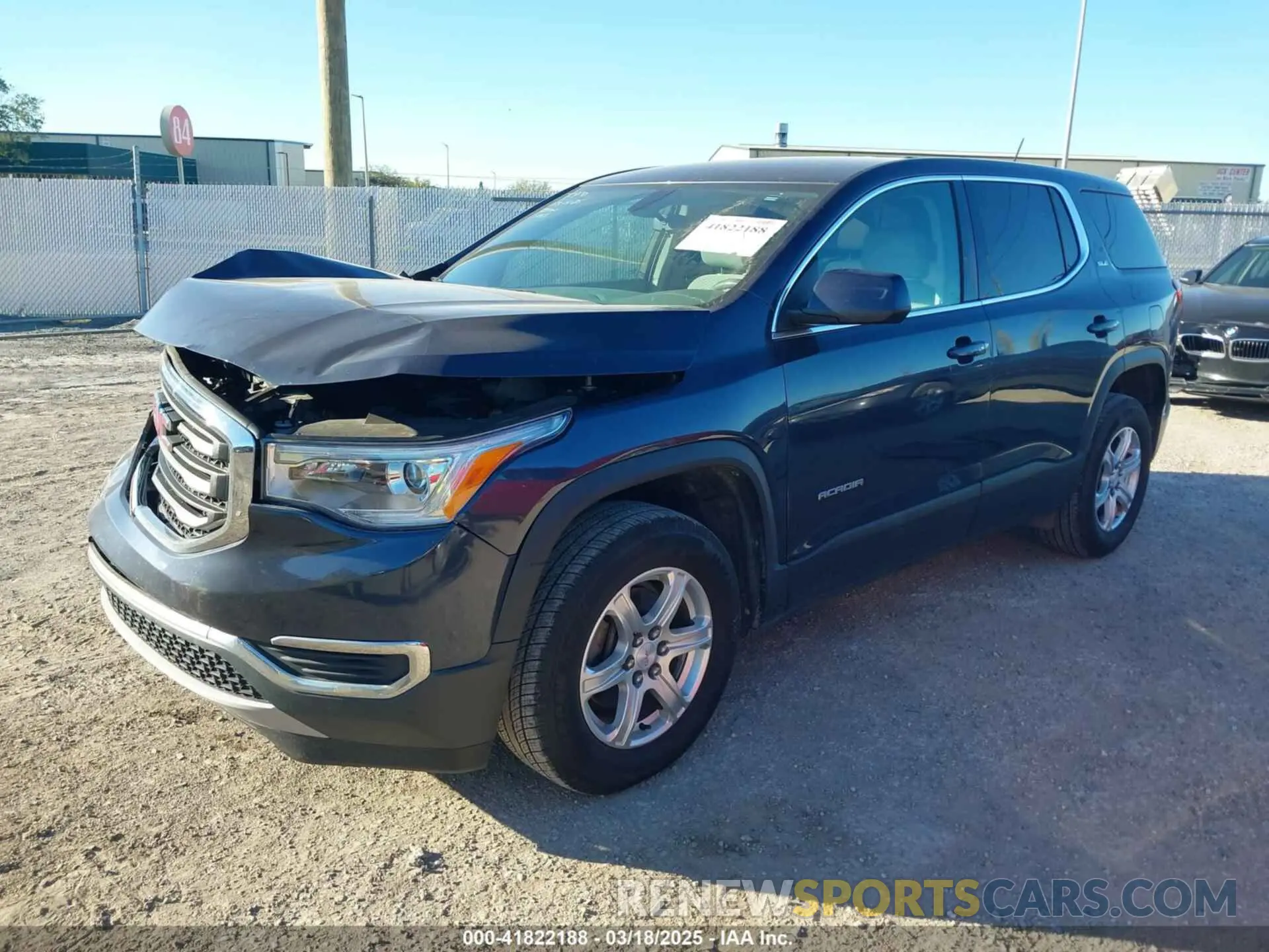2 Photograph of a damaged car 1GKKNKLA9KZ106220 GMC ACADIA 2019