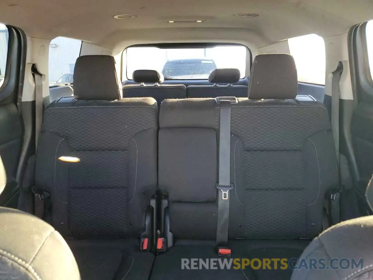 10 Photograph of a damaged car 1GKKNKLAXKZ121552 GMC ACADIA 2019