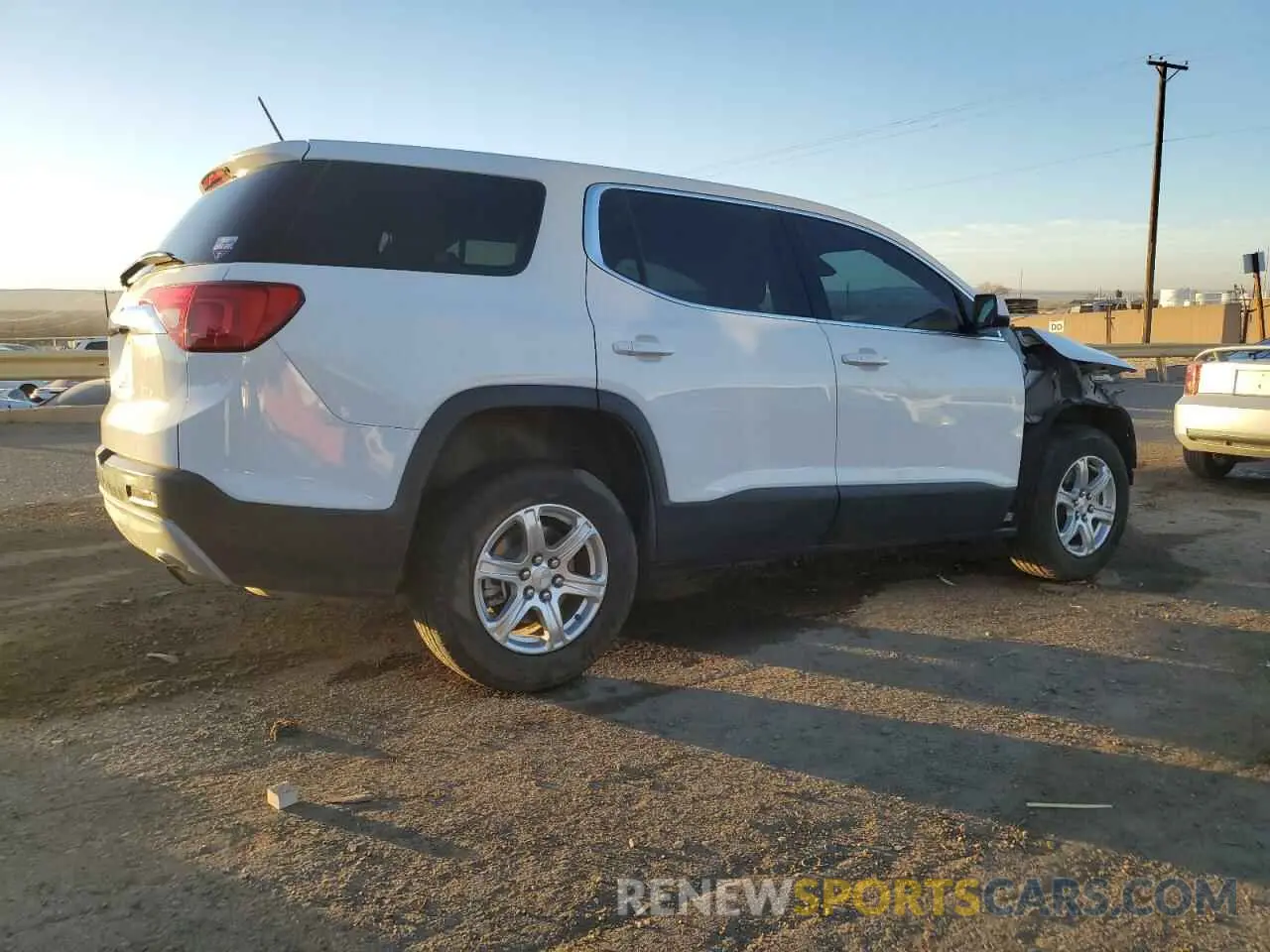 3 Photograph of a damaged car 1GKKNKLAXKZ121552 GMC ACADIA 2019