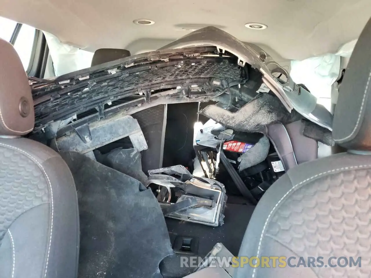10 Photograph of a damaged car 1GKKNKLAXKZ157824 GMC ACADIA 2019