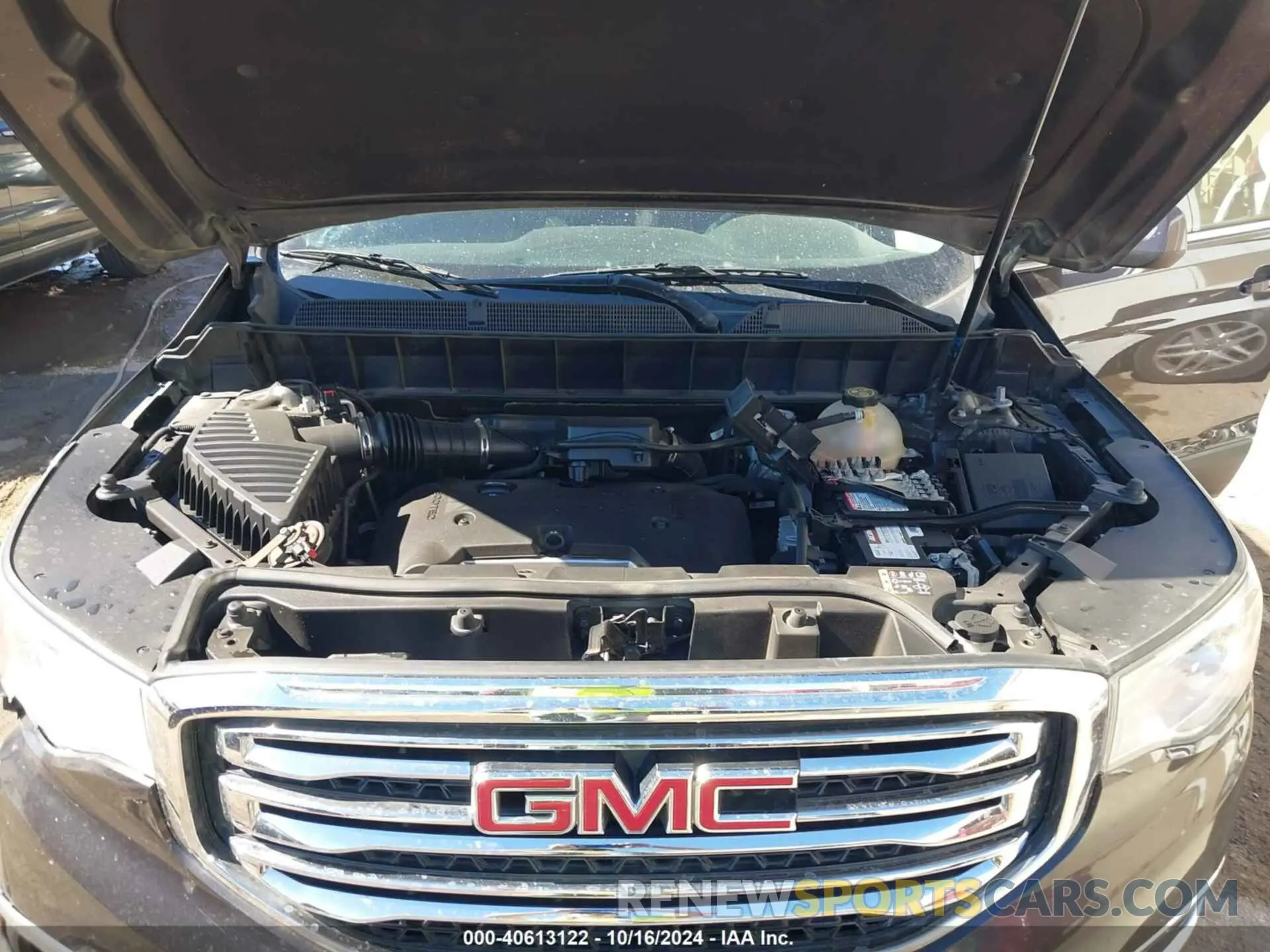 10 Photograph of a damaged car 1GKKNLLA1KZ115922 GMC ACADIA 2019