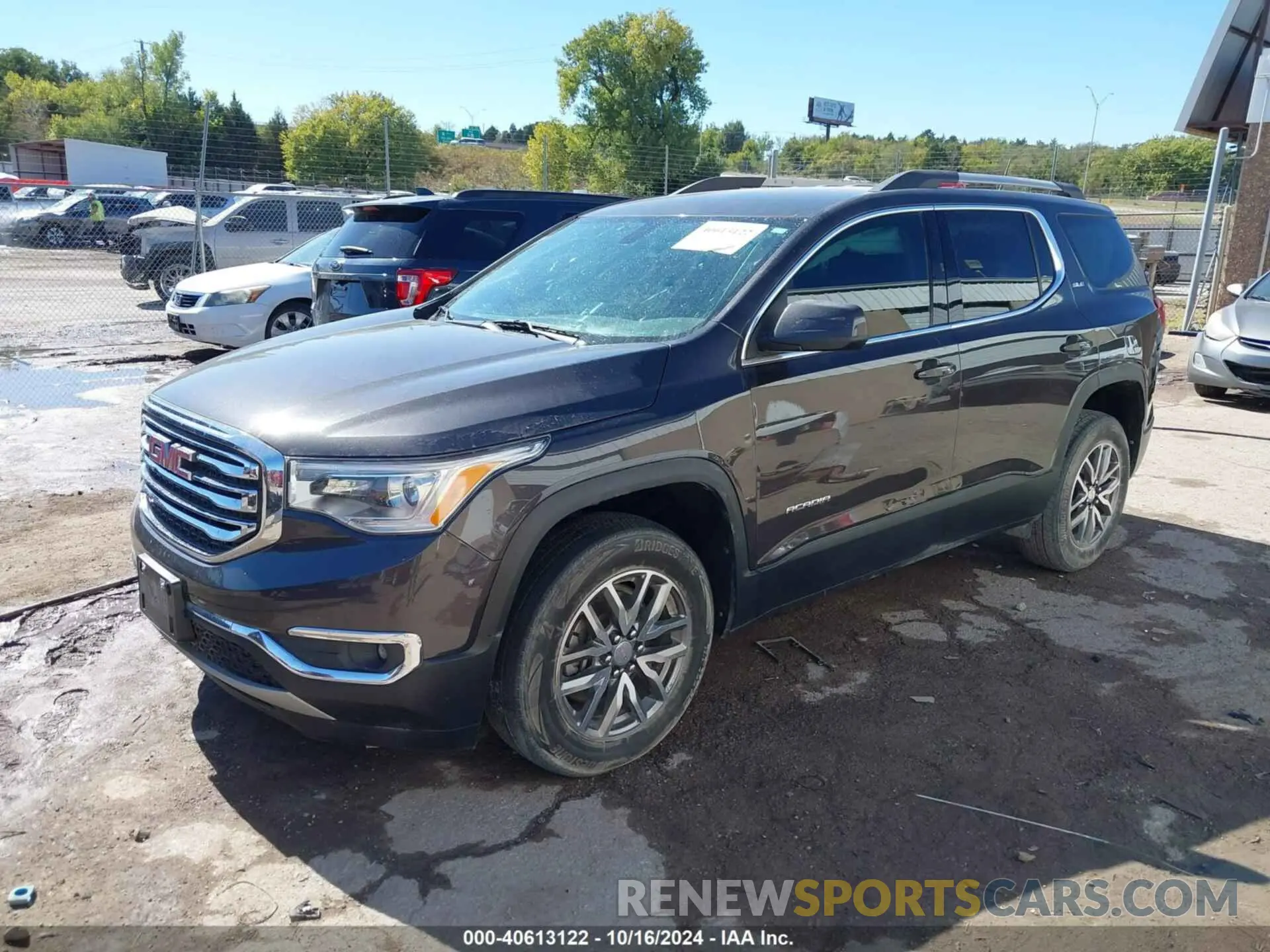 2 Photograph of a damaged car 1GKKNLLA1KZ115922 GMC ACADIA 2019