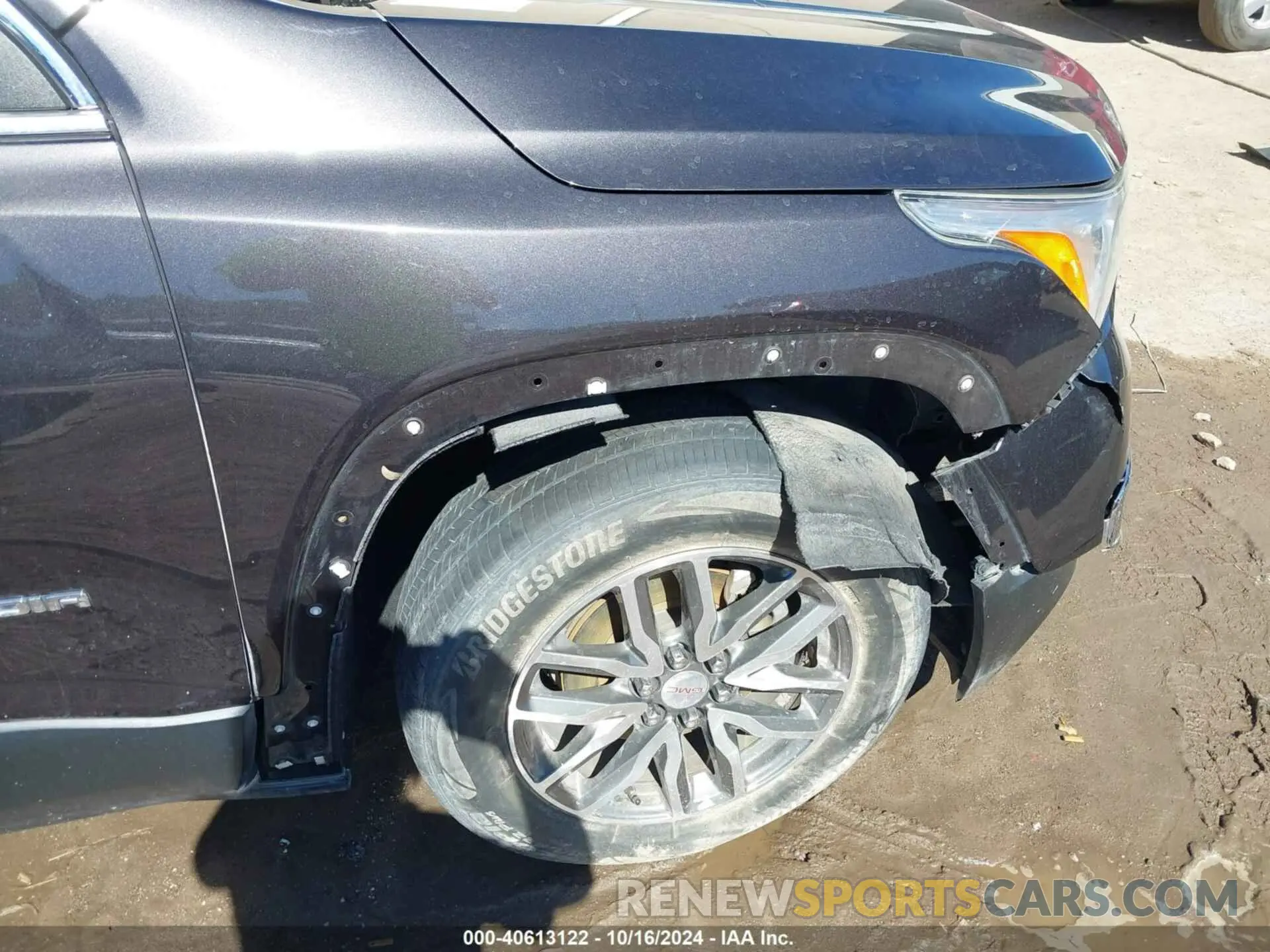 6 Photograph of a damaged car 1GKKNLLA1KZ115922 GMC ACADIA 2019