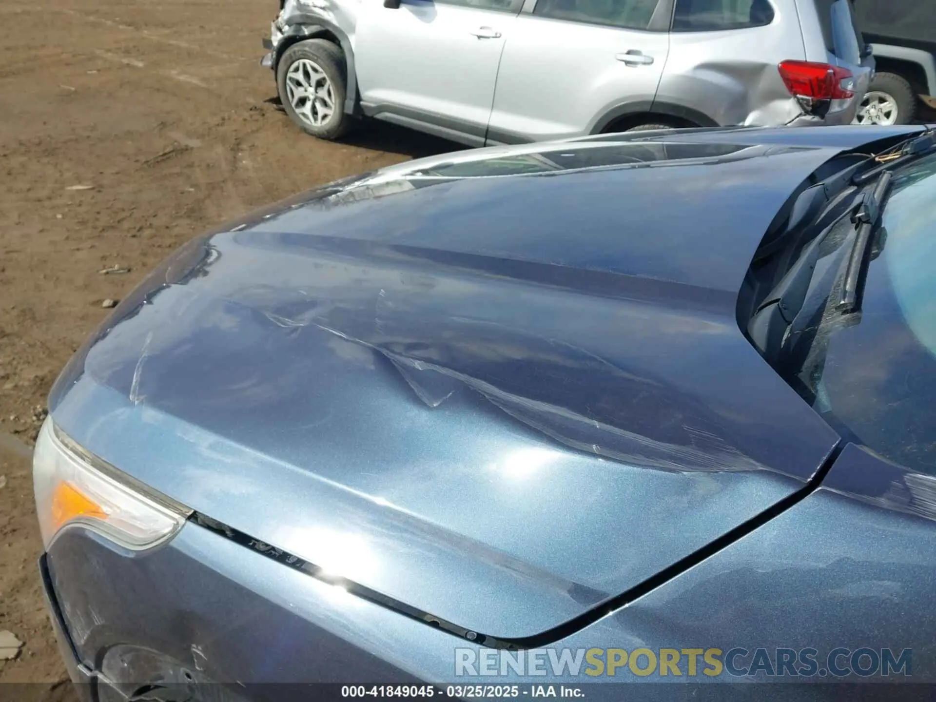 19 Photograph of a damaged car 1GKKNLLA1KZ196517 GMC ACADIA 2019