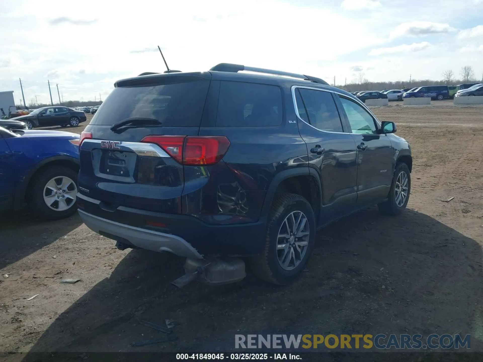 4 Photograph of a damaged car 1GKKNLLA1KZ196517 GMC ACADIA 2019