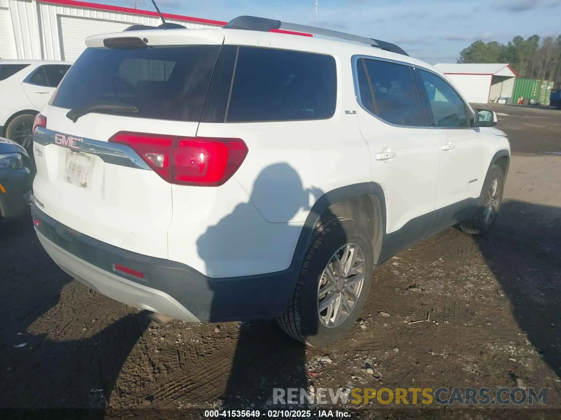 4 Photograph of a damaged car 1GKKNLLA1KZ263424 GMC ACADIA 2019