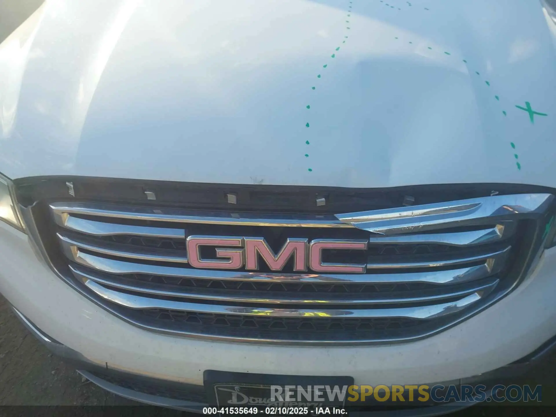6 Photograph of a damaged car 1GKKNLLA1KZ263424 GMC ACADIA 2019