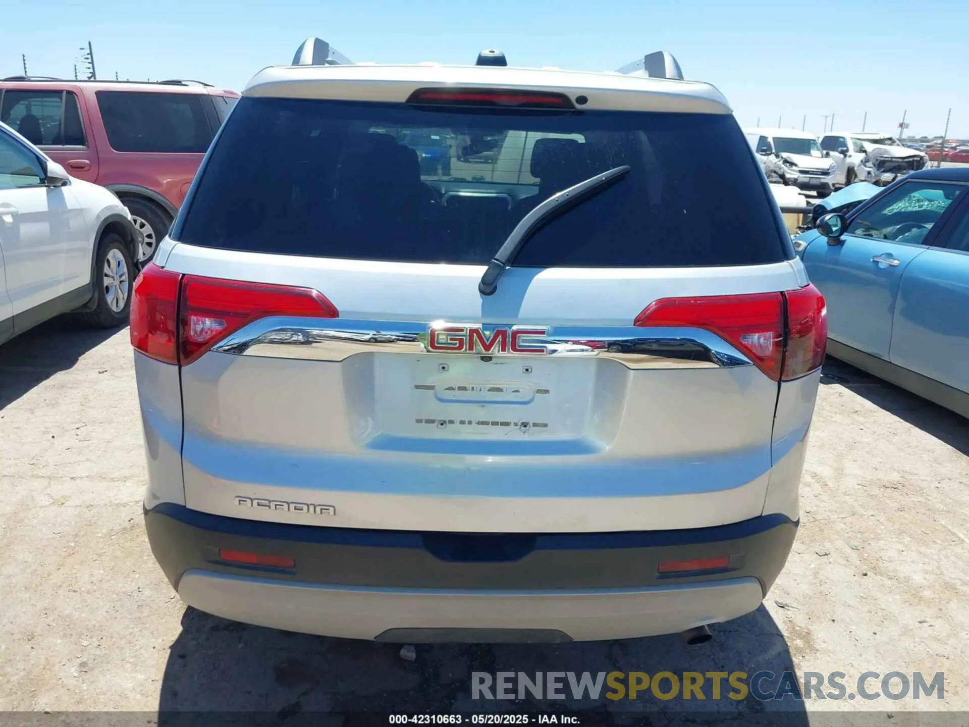 16 Photograph of a damaged car 1GKKNLLA1KZ269417 GMC ACADIA 2019