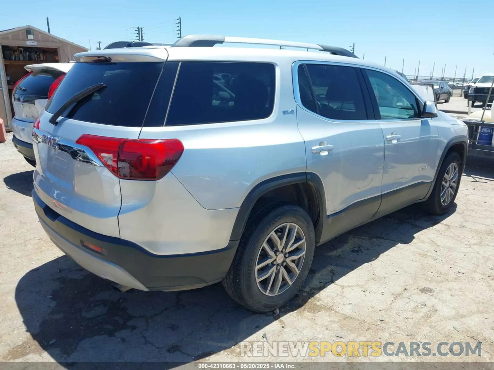 4 Photograph of a damaged car 1GKKNLLA1KZ269417 GMC ACADIA 2019