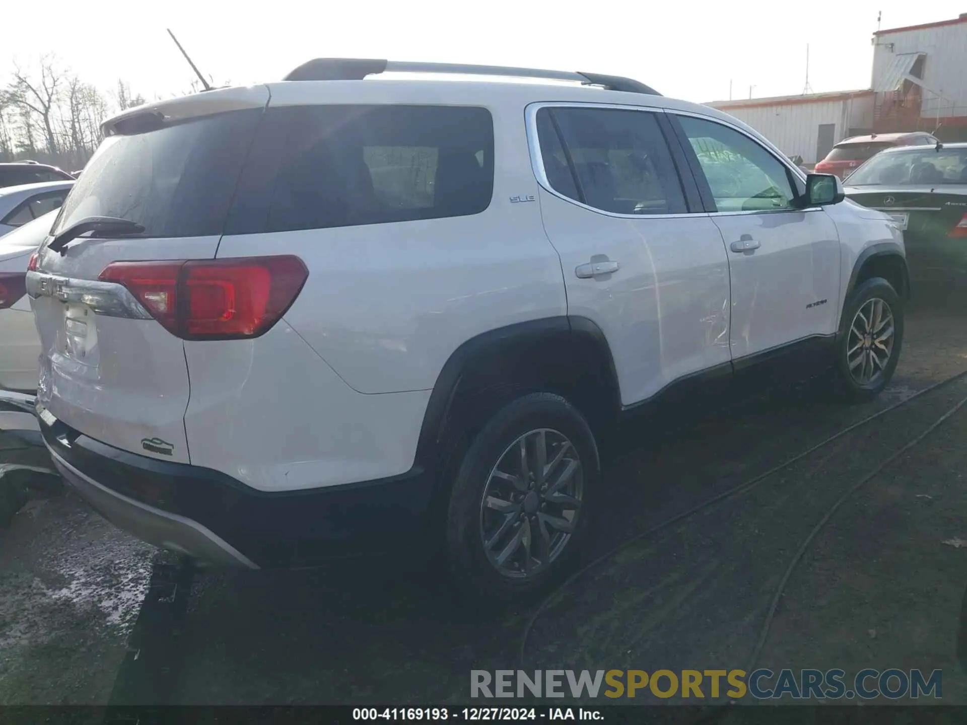 4 Photograph of a damaged car 1GKKNLLA1KZ279896 GMC ACADIA 2019