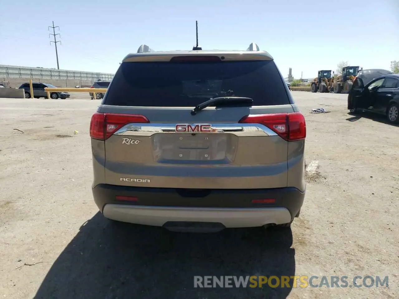 6 Photograph of a damaged car 1GKKNLLA2KZ230352 GMC ACADIA 2019