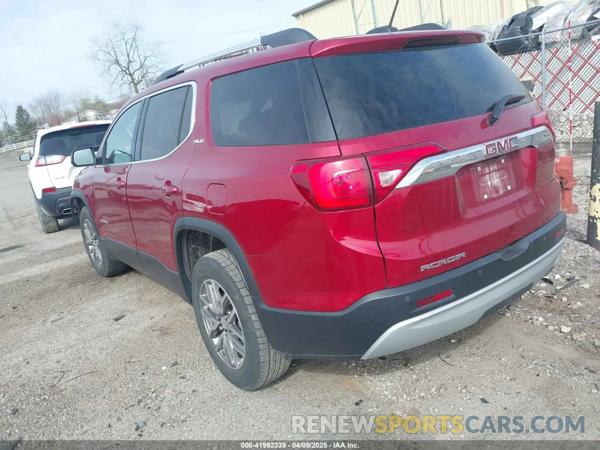 3 Photograph of a damaged car 1GKKNLLA4KZ250084 GMC ACADIA 2019