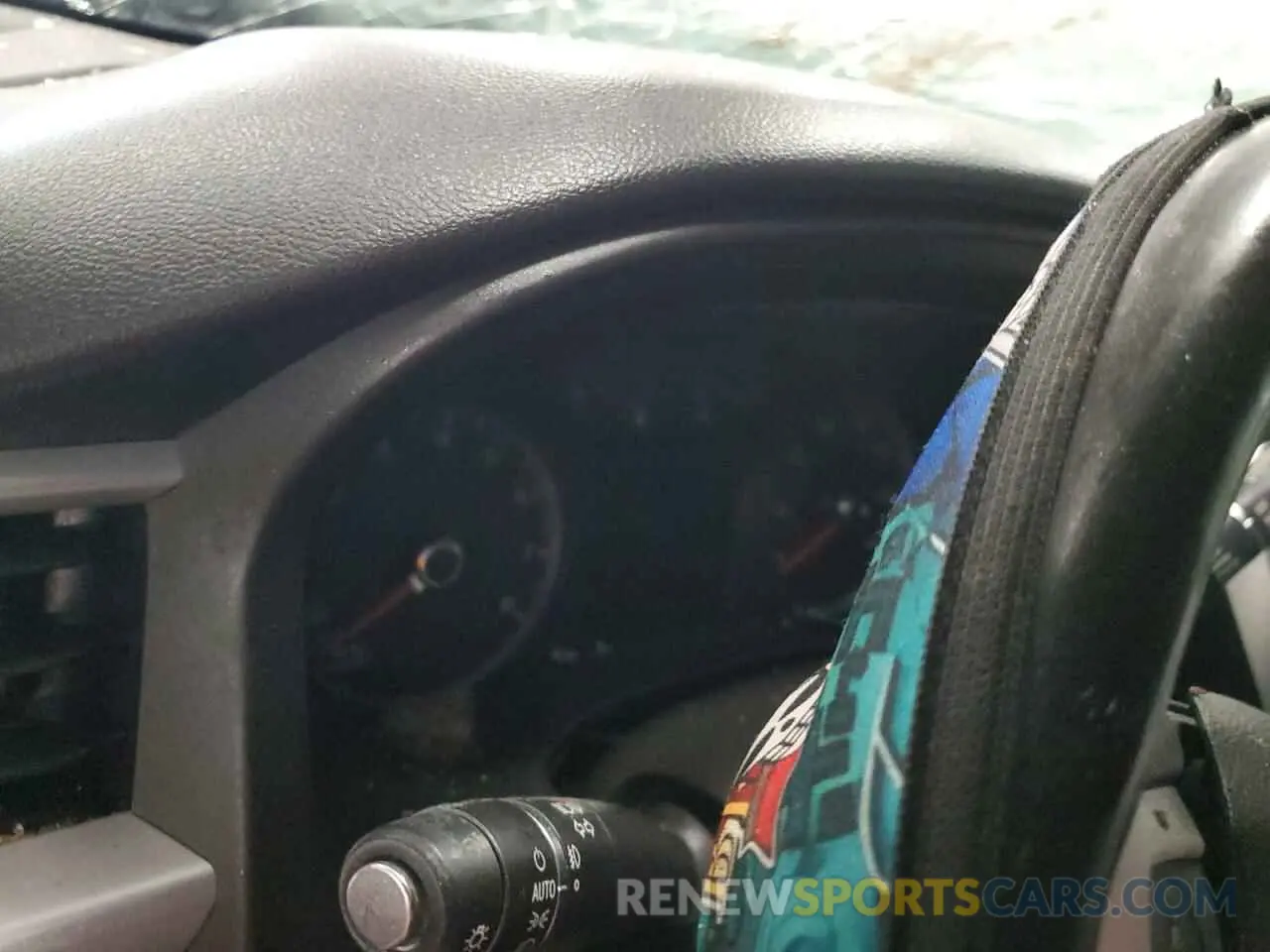 9 Photograph of a damaged car 1GKKNLLA7KZ153798 GMC ACADIA 2019