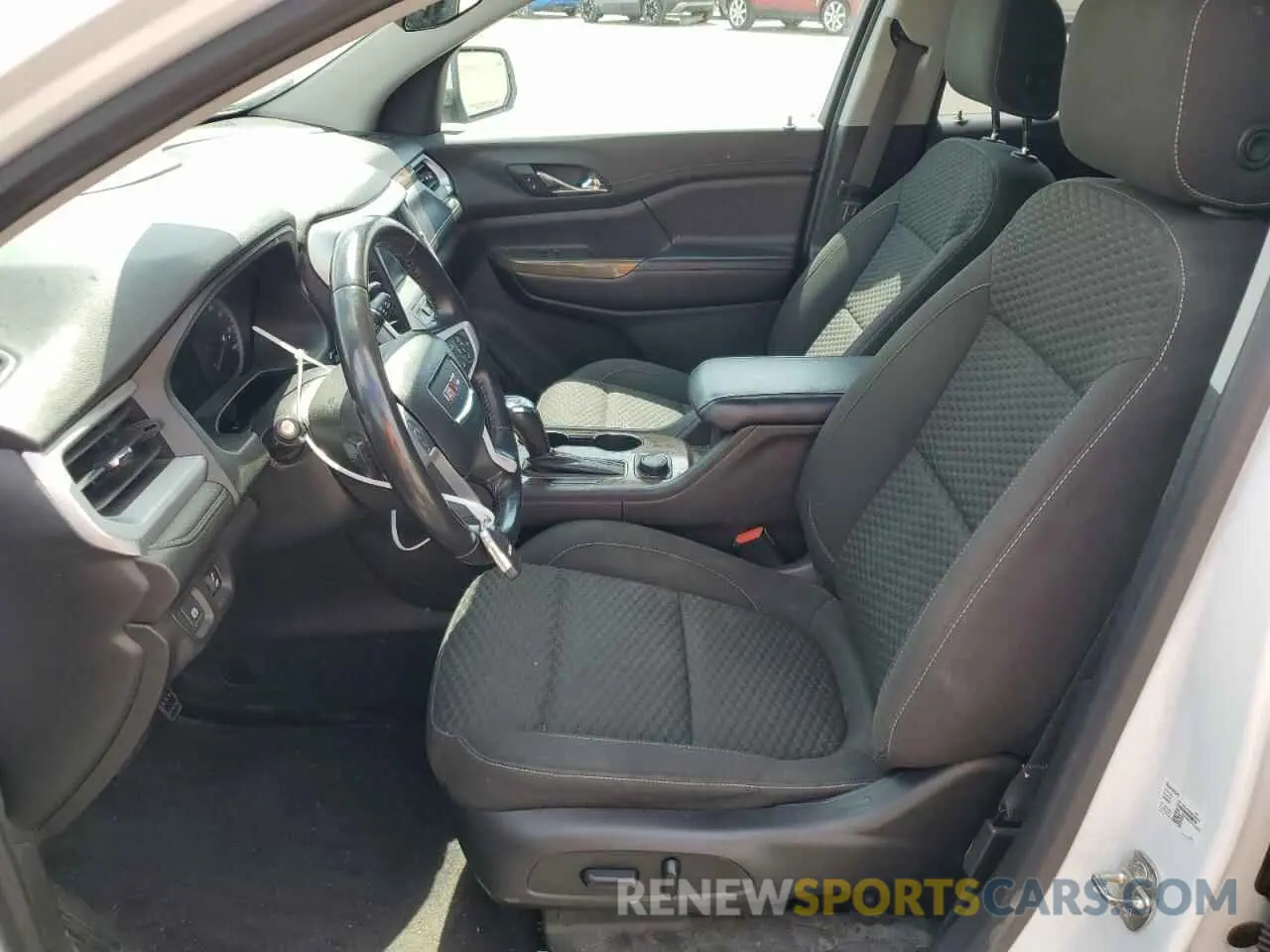 7 Photograph of a damaged car 1GKKNLLAXKZ120309 GMC ACADIA 2019