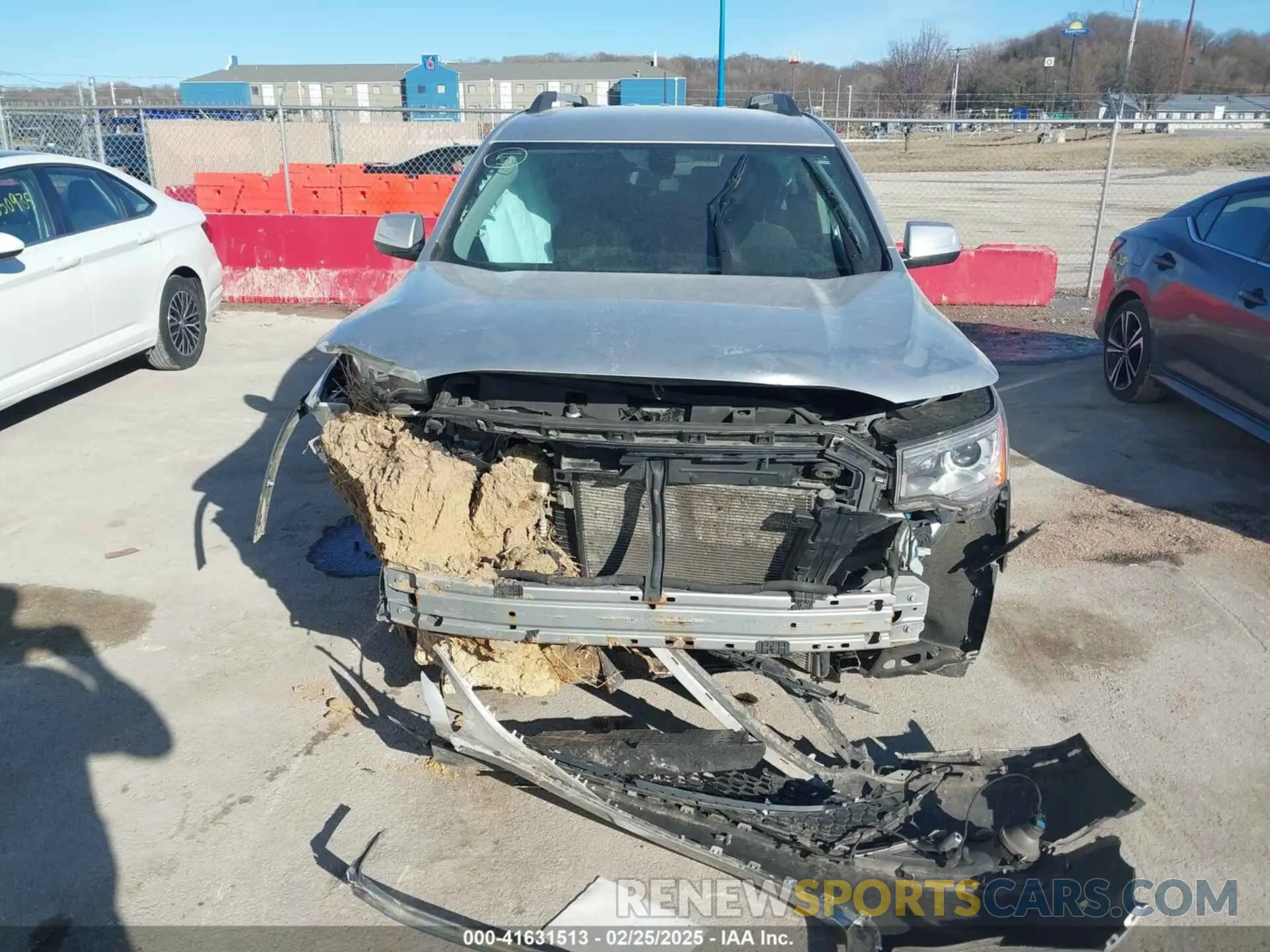 11 Photograph of a damaged car 1GKKNLLS0KZ123275 GMC ACADIA 2019