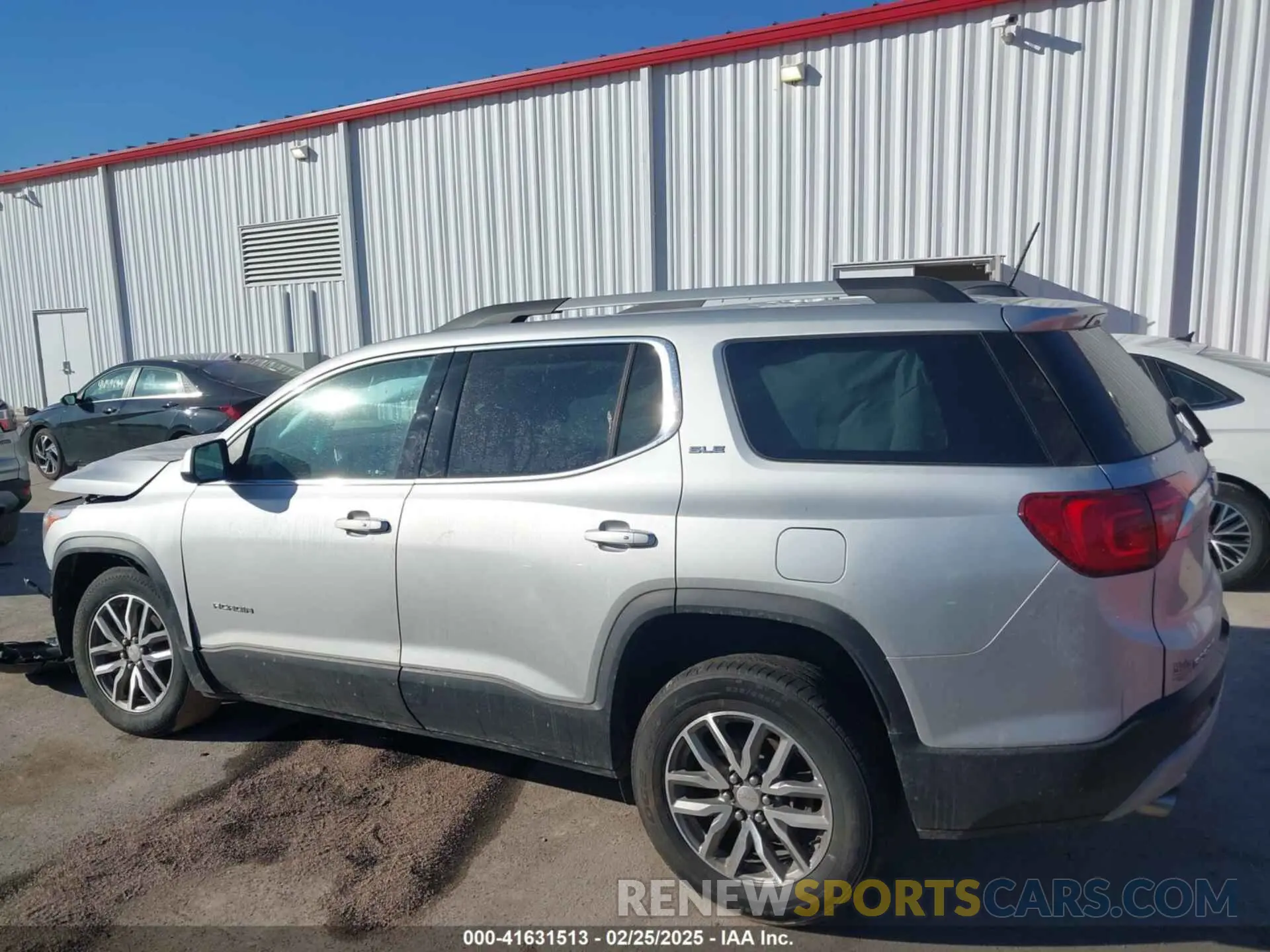 13 Photograph of a damaged car 1GKKNLLS0KZ123275 GMC ACADIA 2019