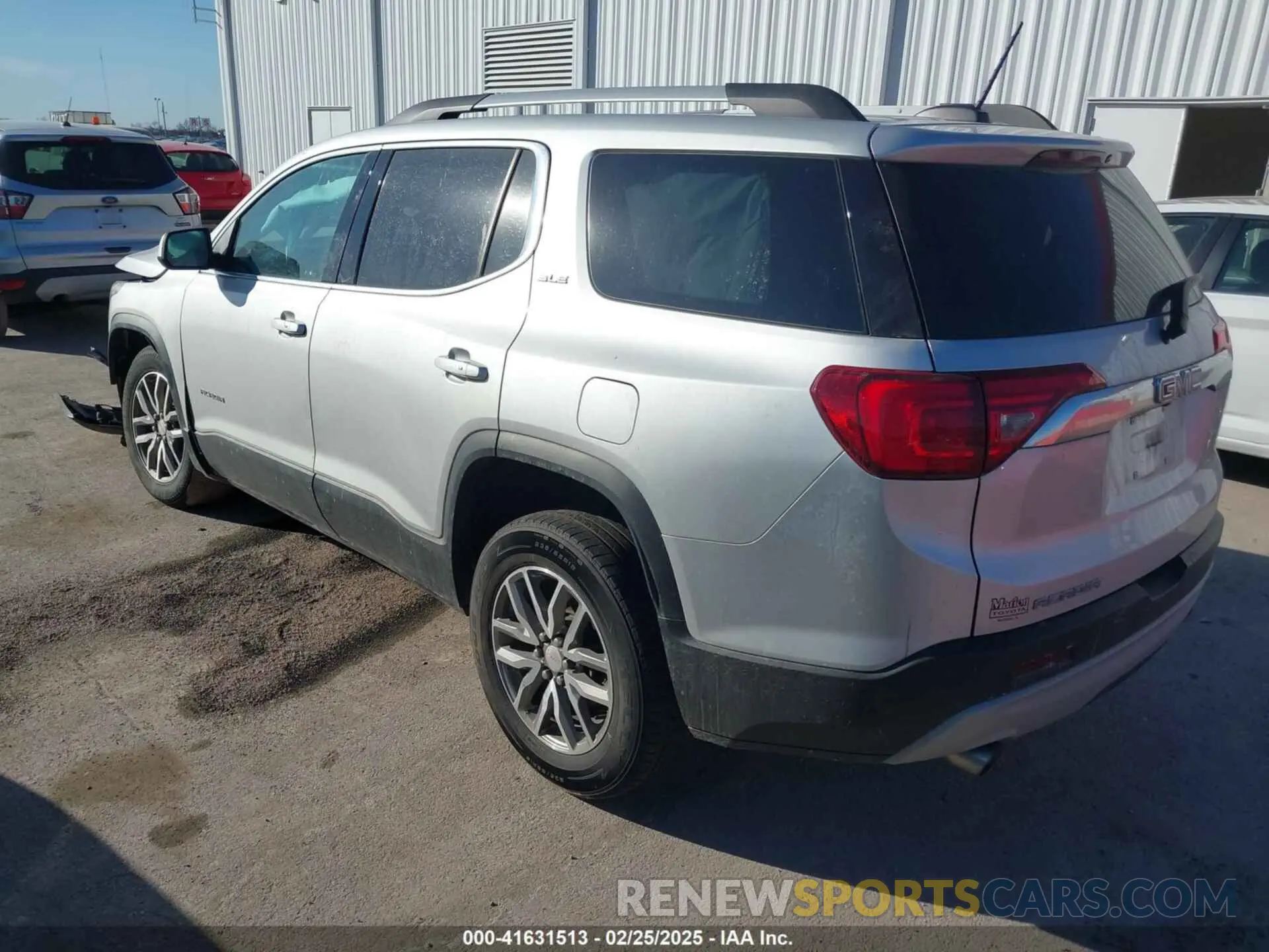 3 Photograph of a damaged car 1GKKNLLS0KZ123275 GMC ACADIA 2019