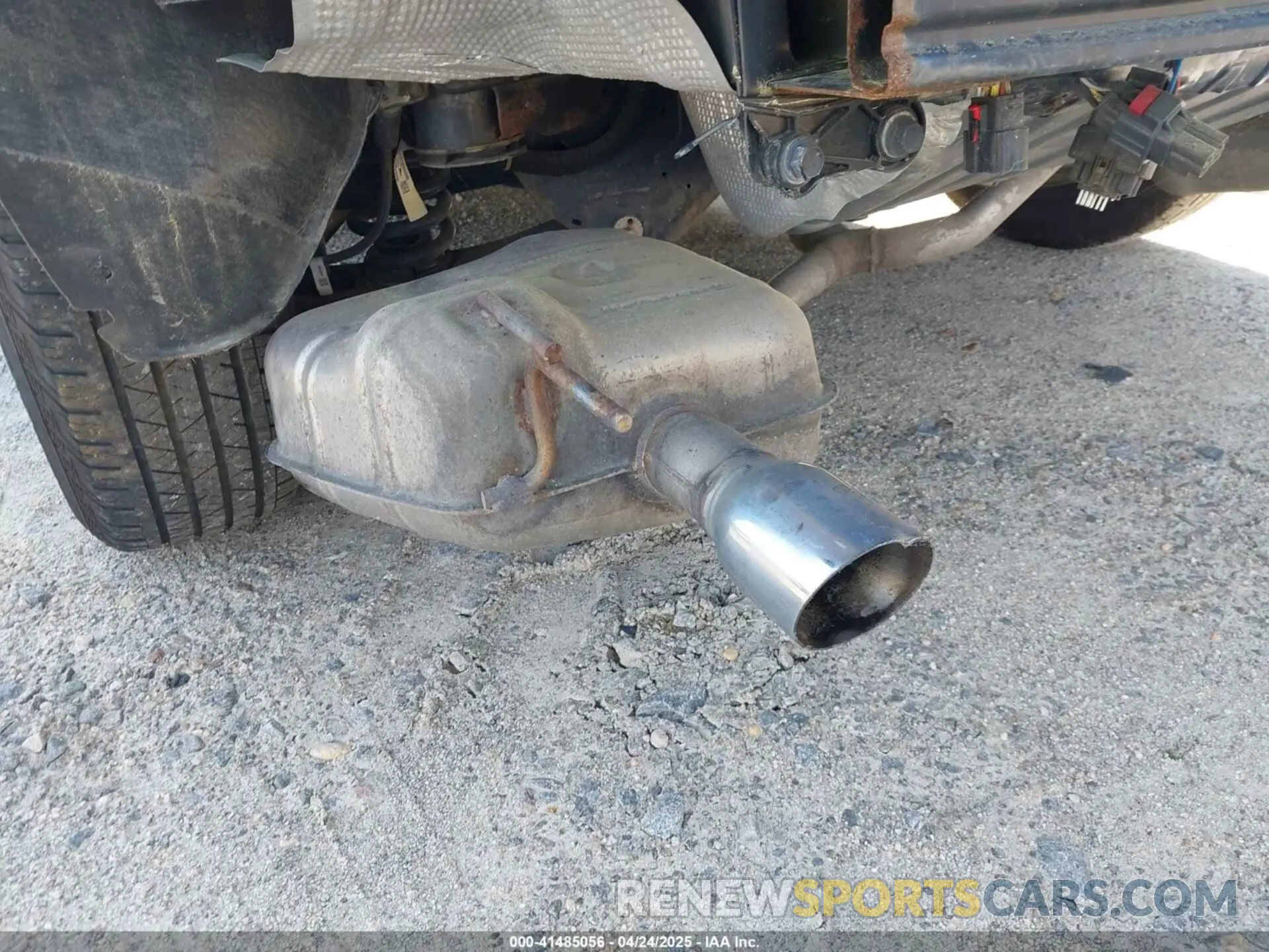 20 Photograph of a damaged car 1GKKNLLS2KZ276174 GMC ACADIA 2019