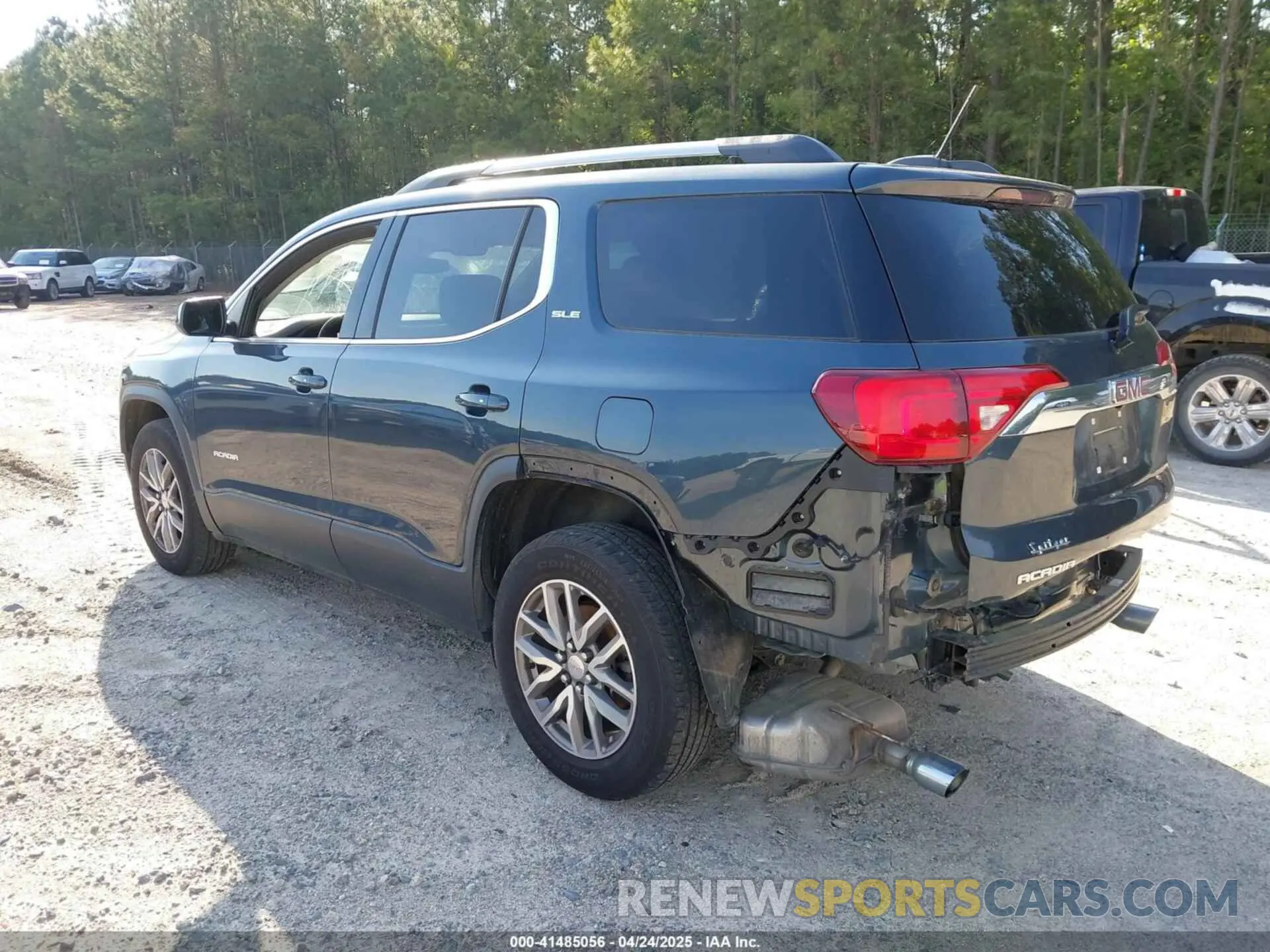 3 Photograph of a damaged car 1GKKNLLS2KZ276174 GMC ACADIA 2019