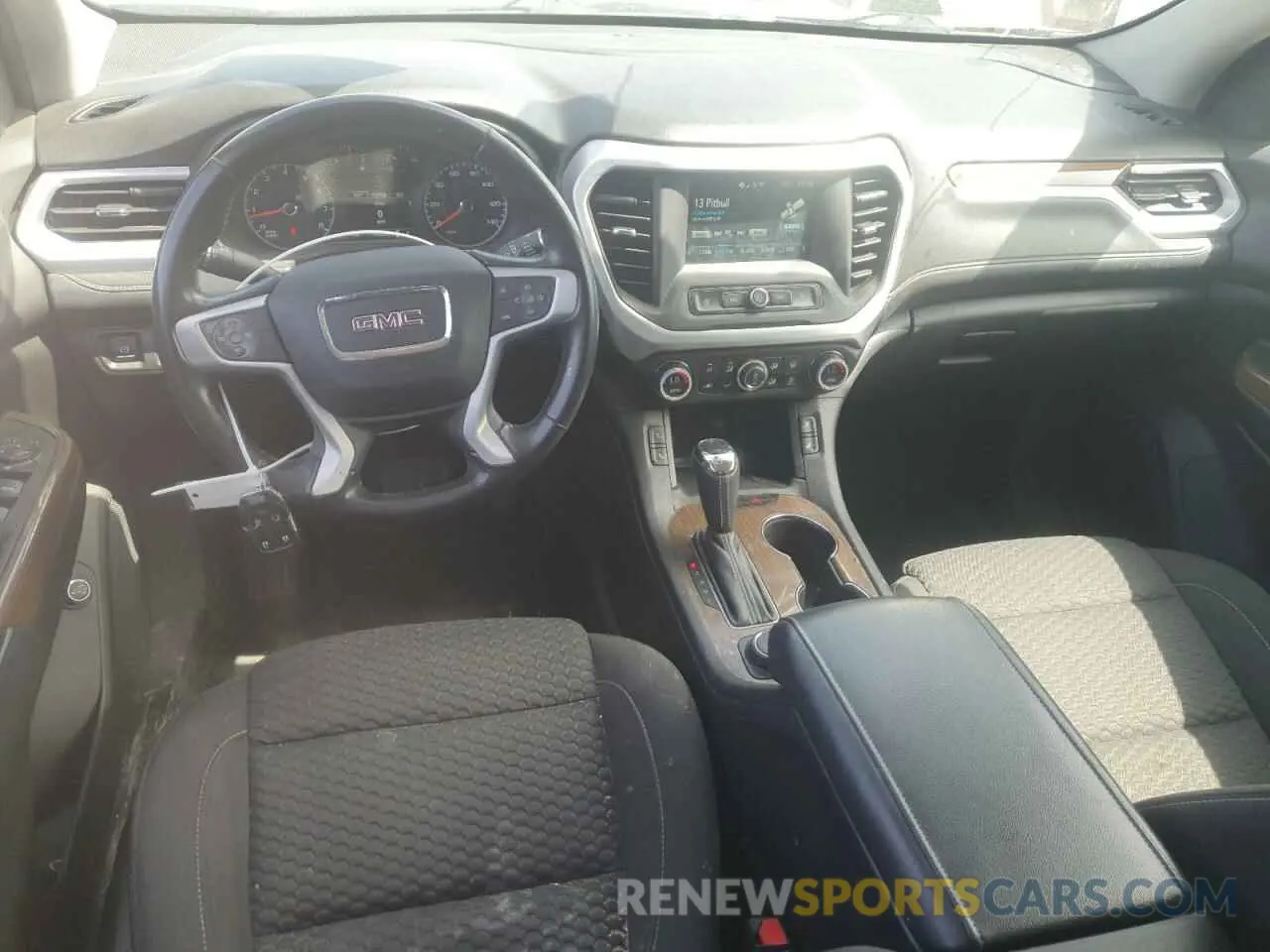 8 Photograph of a damaged car 1GKKNLLS2KZ288230 GMC ACADIA 2019