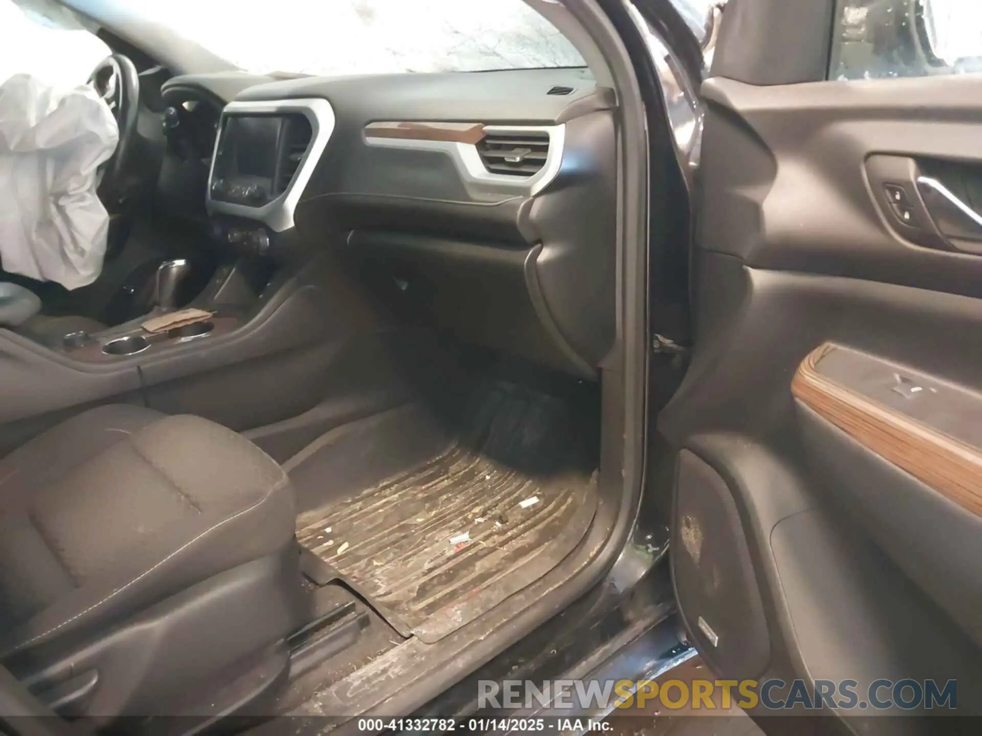 5 Photograph of a damaged car 1GKKNLLS2KZ294626 GMC ACADIA 2019