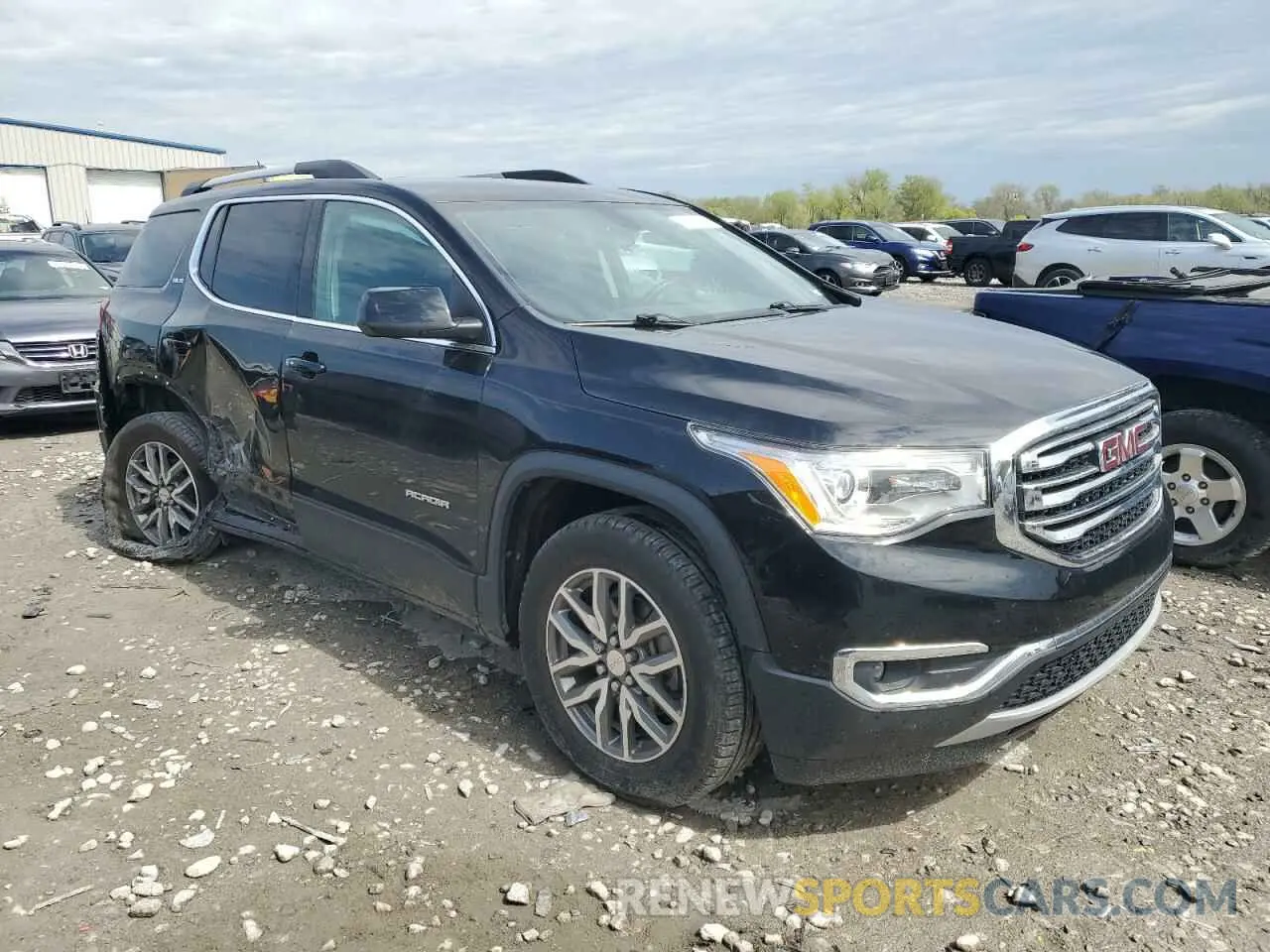 4 Photograph of a damaged car 1GKKNLLS3KZ289063 GMC ACADIA 2019