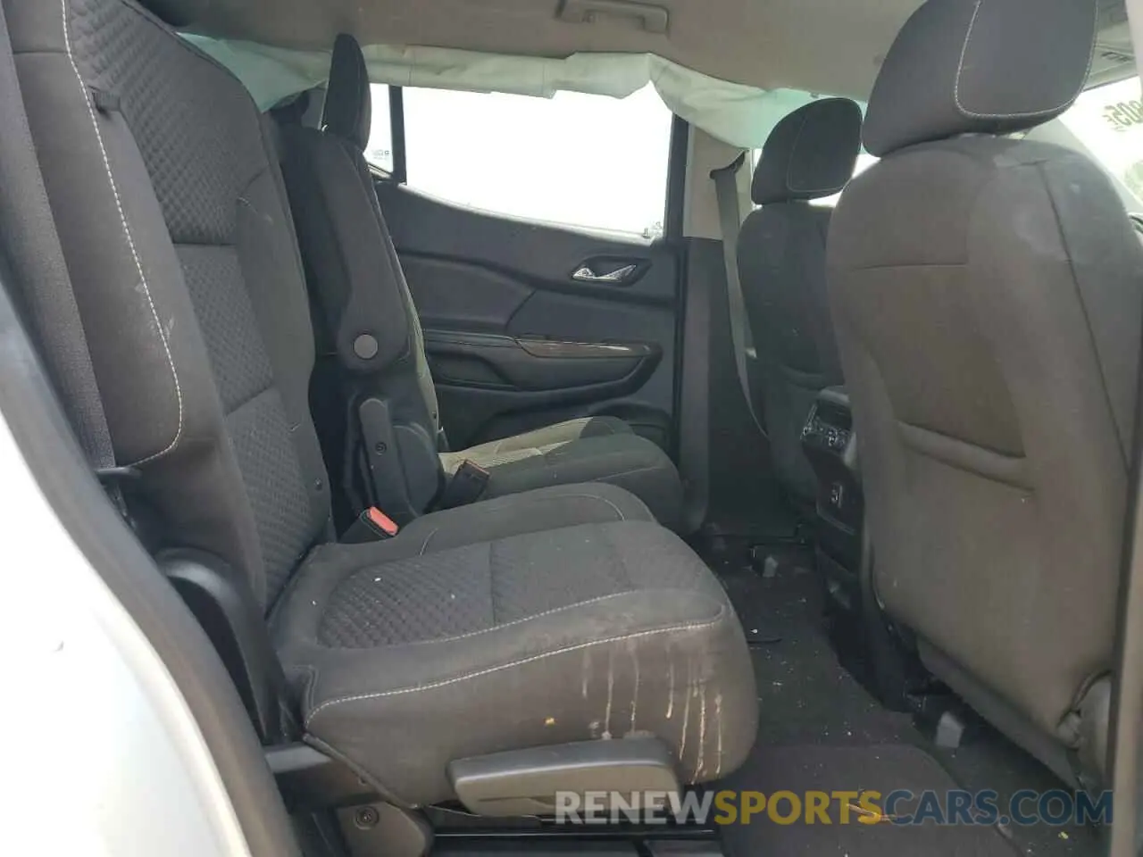 11 Photograph of a damaged car 1GKKNLLS4KZ154562 GMC ACADIA 2019