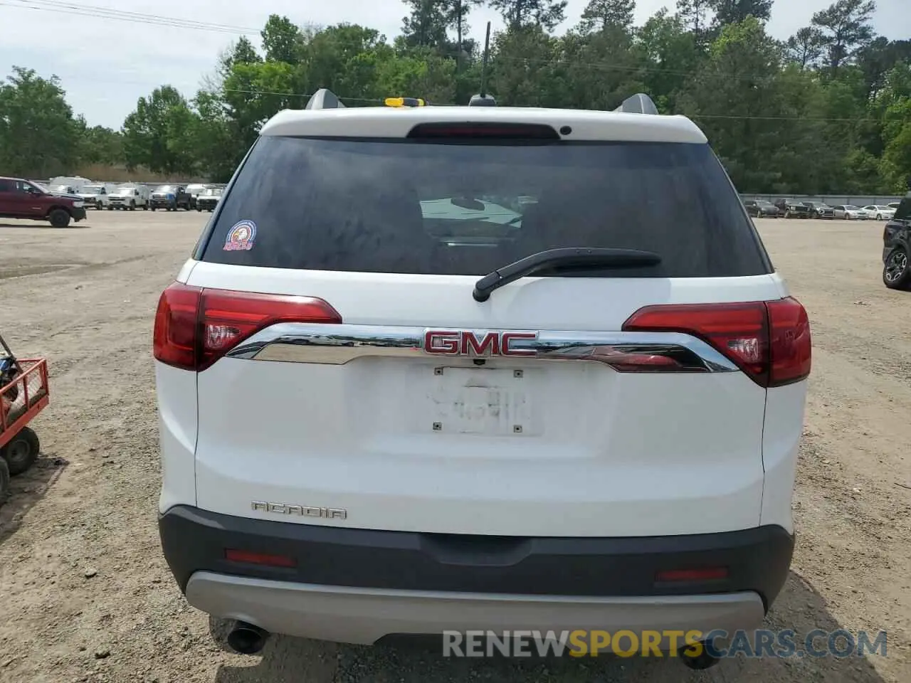 6 Photograph of a damaged car 1GKKNLLS4KZ154562 GMC ACADIA 2019