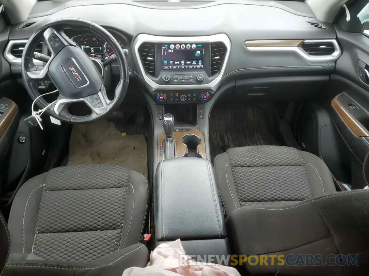 8 Photograph of a damaged car 1GKKNLLS7KZ112287 GMC ACADIA 2019