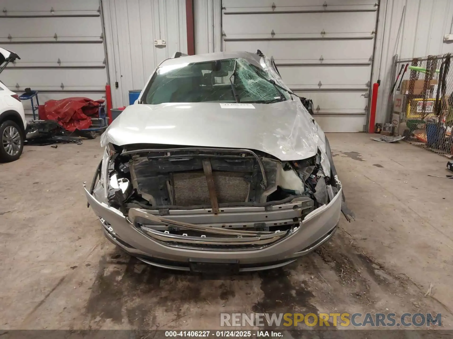 13 Photograph of a damaged car 1GKKNLLS9KZ190151 GMC ACADIA 2019