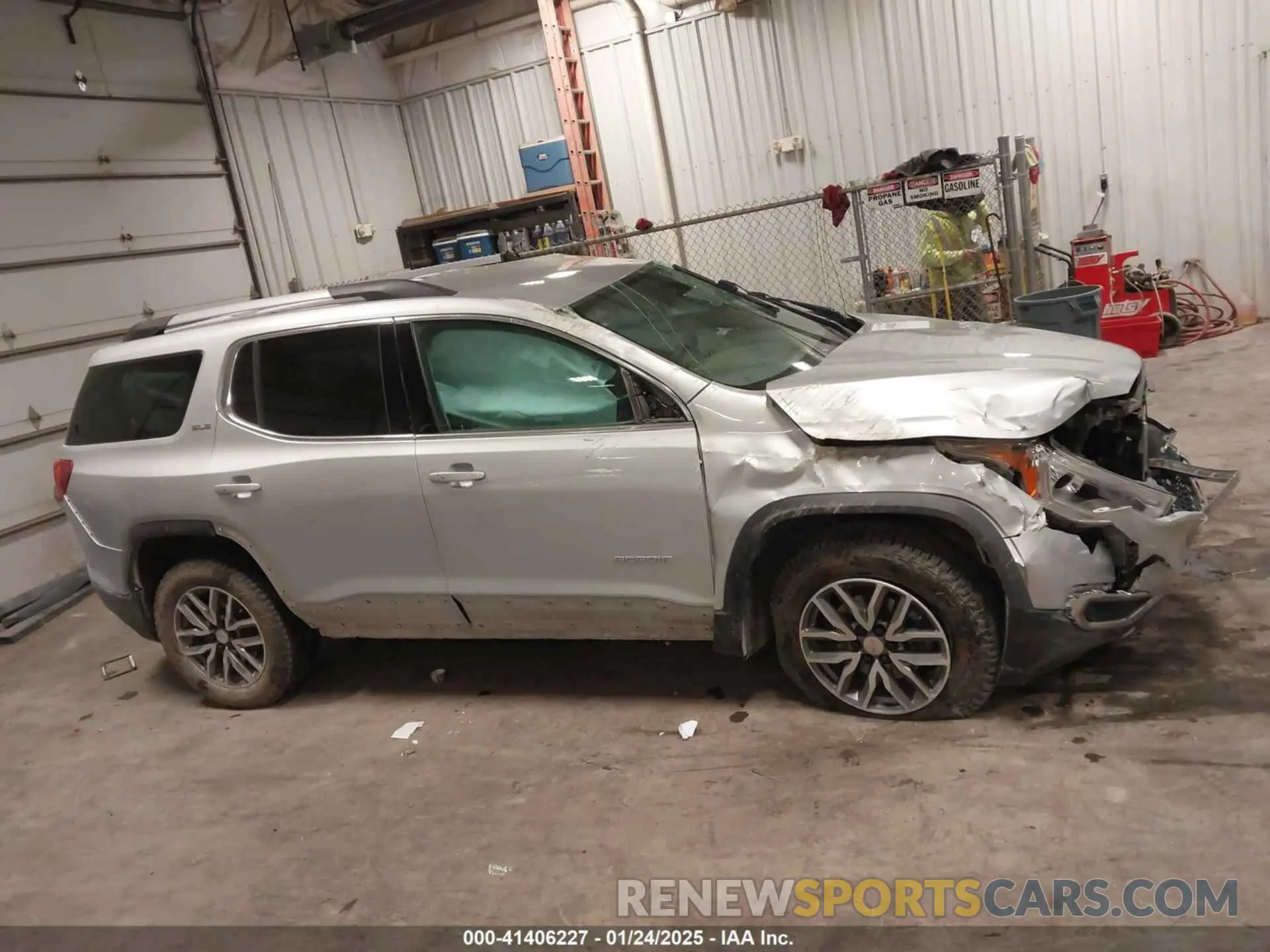 14 Photograph of a damaged car 1GKKNLLS9KZ190151 GMC ACADIA 2019
