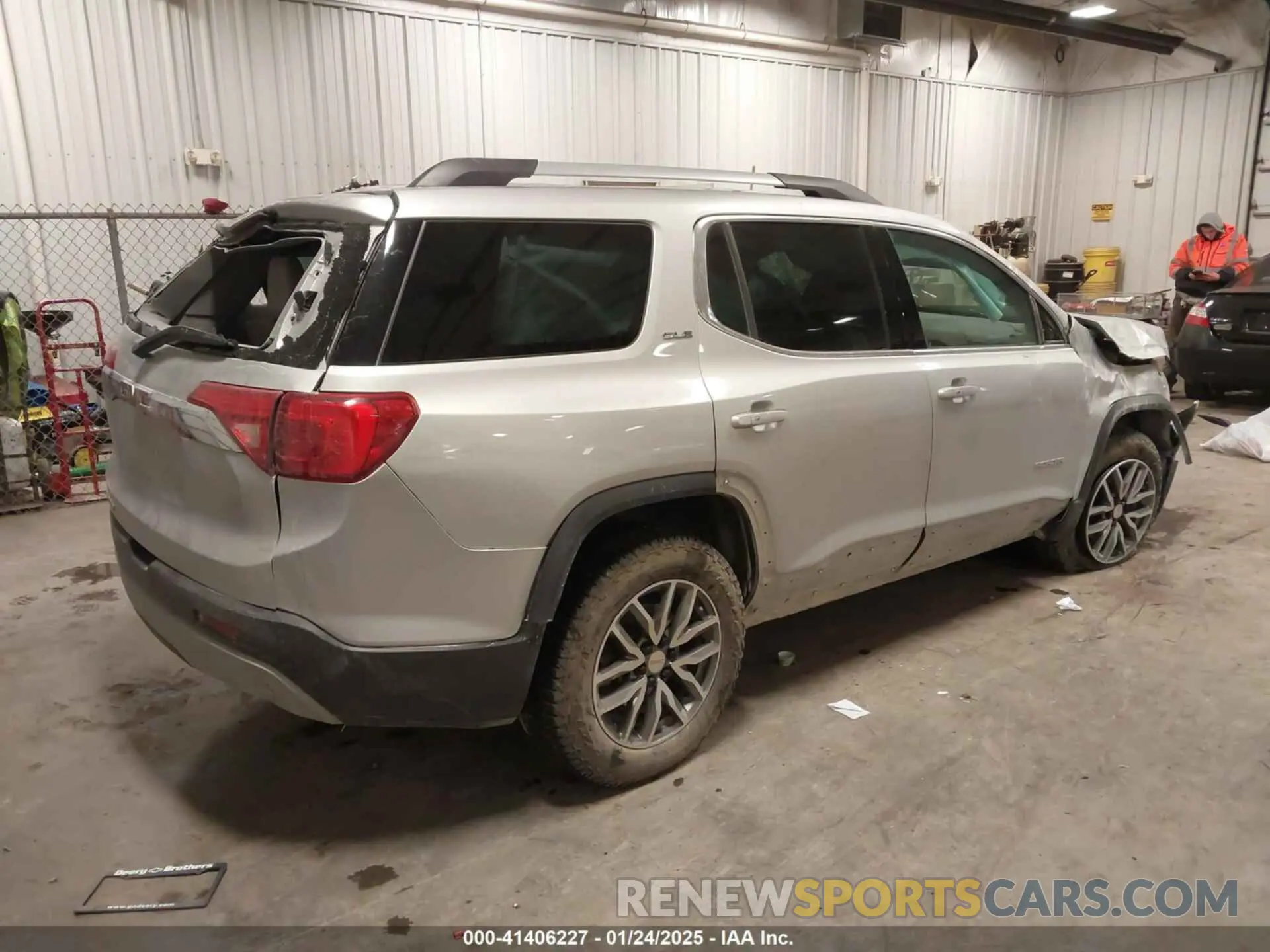 4 Photograph of a damaged car 1GKKNLLS9KZ190151 GMC ACADIA 2019